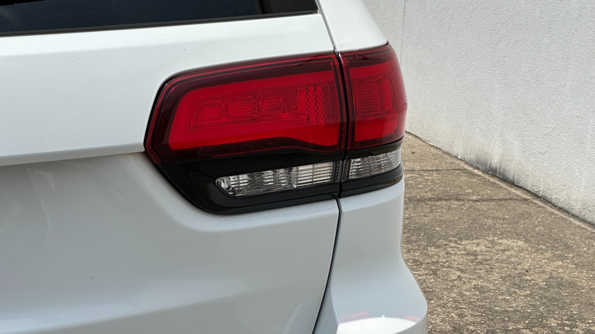 Used 2021 Jeep Grand Cherokee Laredo X for sale $33,995 at Formula Imports in Charlotte NC 28227 44