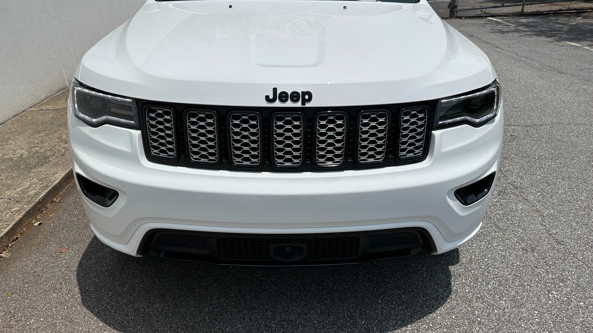 Used 2021 Jeep Grand Cherokee Laredo X for sale $33,995 at Formula Imports in Charlotte NC 28227 5