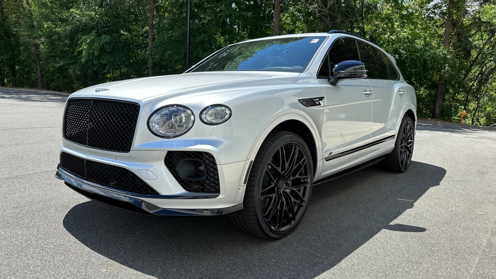 Used 2022 Bentley Bentayga S / CUSTOM AL13 WHEELS / TOURING / COMFORT / MOOD LIGHTING for sale $234,900 at Formula Imports in Charlotte NC 28227 2