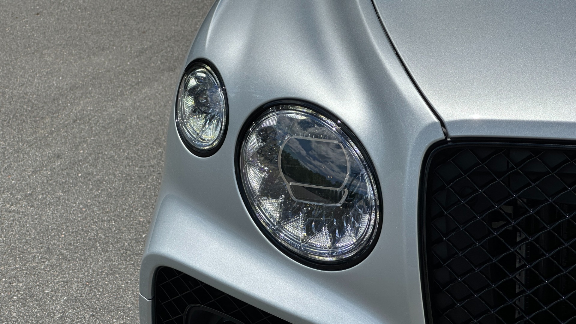 Used 2022 Bentley Bentayga S / CUSTOM AL13 WHEELS / TOURING / COMFORT / MOOD LIGHTING for sale $234,900 at Formula Imports in Charlotte NC 28227 47
