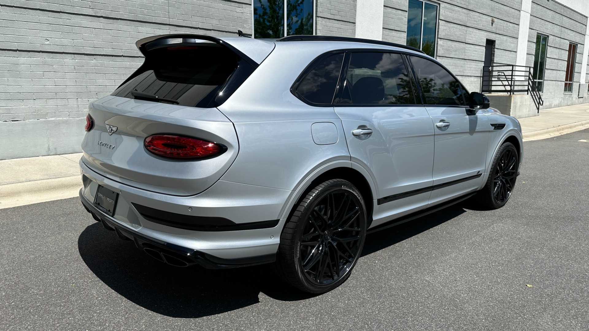 Used 2022 Bentley Bentayga S / CUSTOM AL13 WHEELS / TOURING / COMFORT / MOOD LIGHTING for sale $234,900 at Formula Imports in Charlotte NC 28227 7
