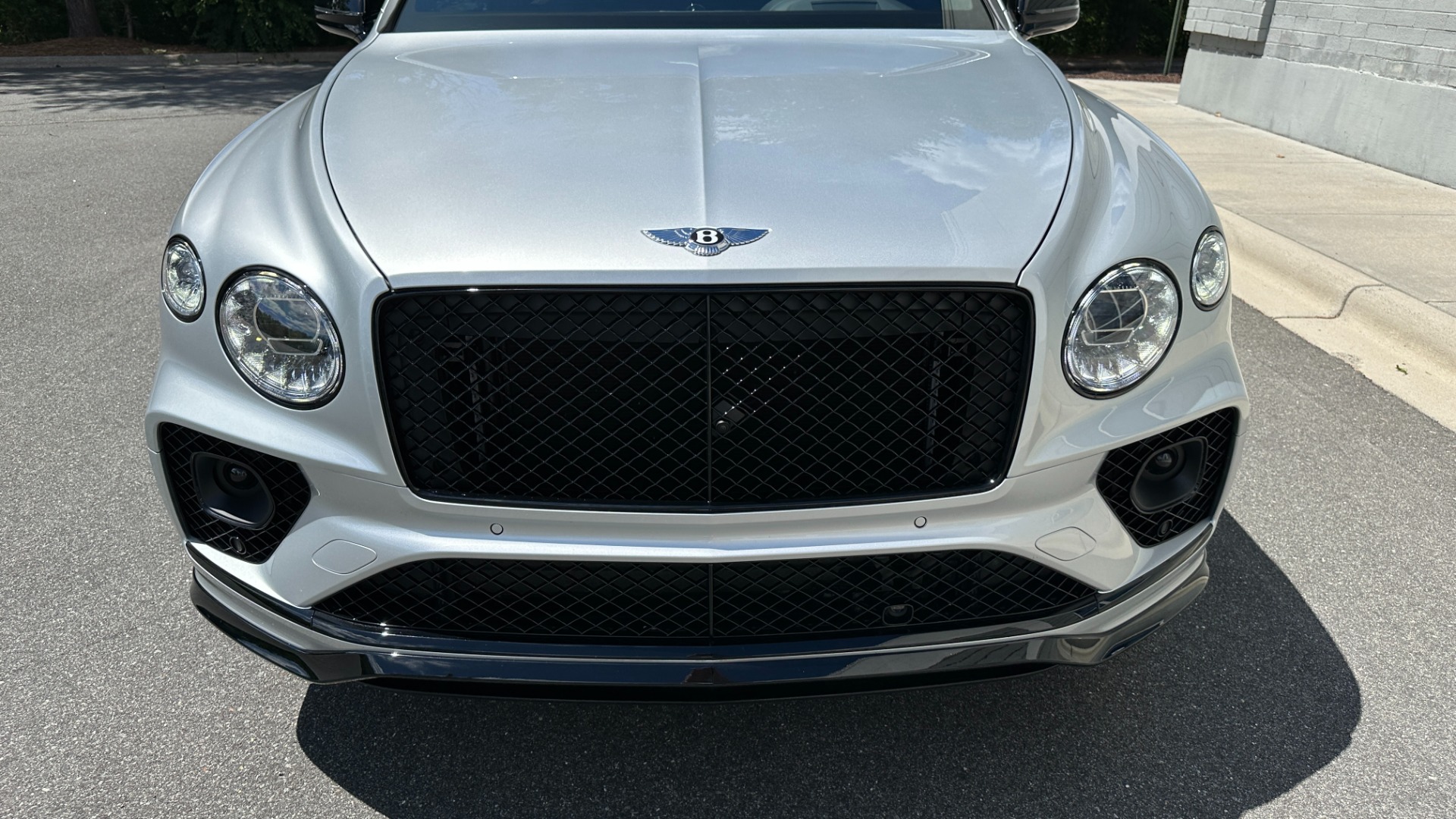 Used 2022 Bentley Bentayga S / CUSTOM AL13 WHEELS / TOURING / COMFORT / MOOD LIGHTING for sale $234,900 at Formula Imports in Charlotte NC 28227 8