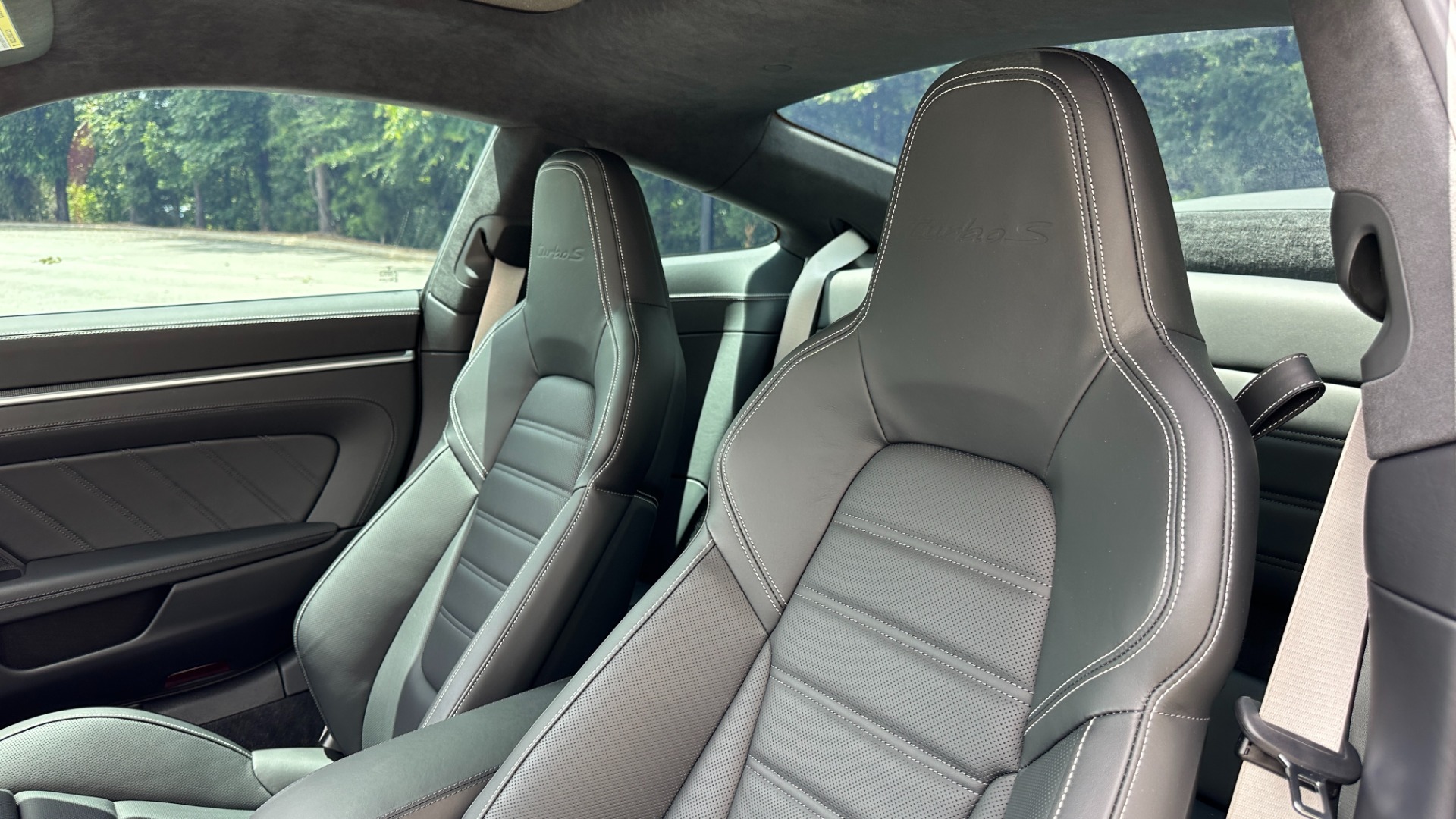 Used 2021 Porsche 911 TURBO S / CUSTOM PTS COLOR / BIG OPTIONS / SPORT SEATS / CARBON FIBER for sale Sold at Formula Imports in Charlotte NC 28227 11