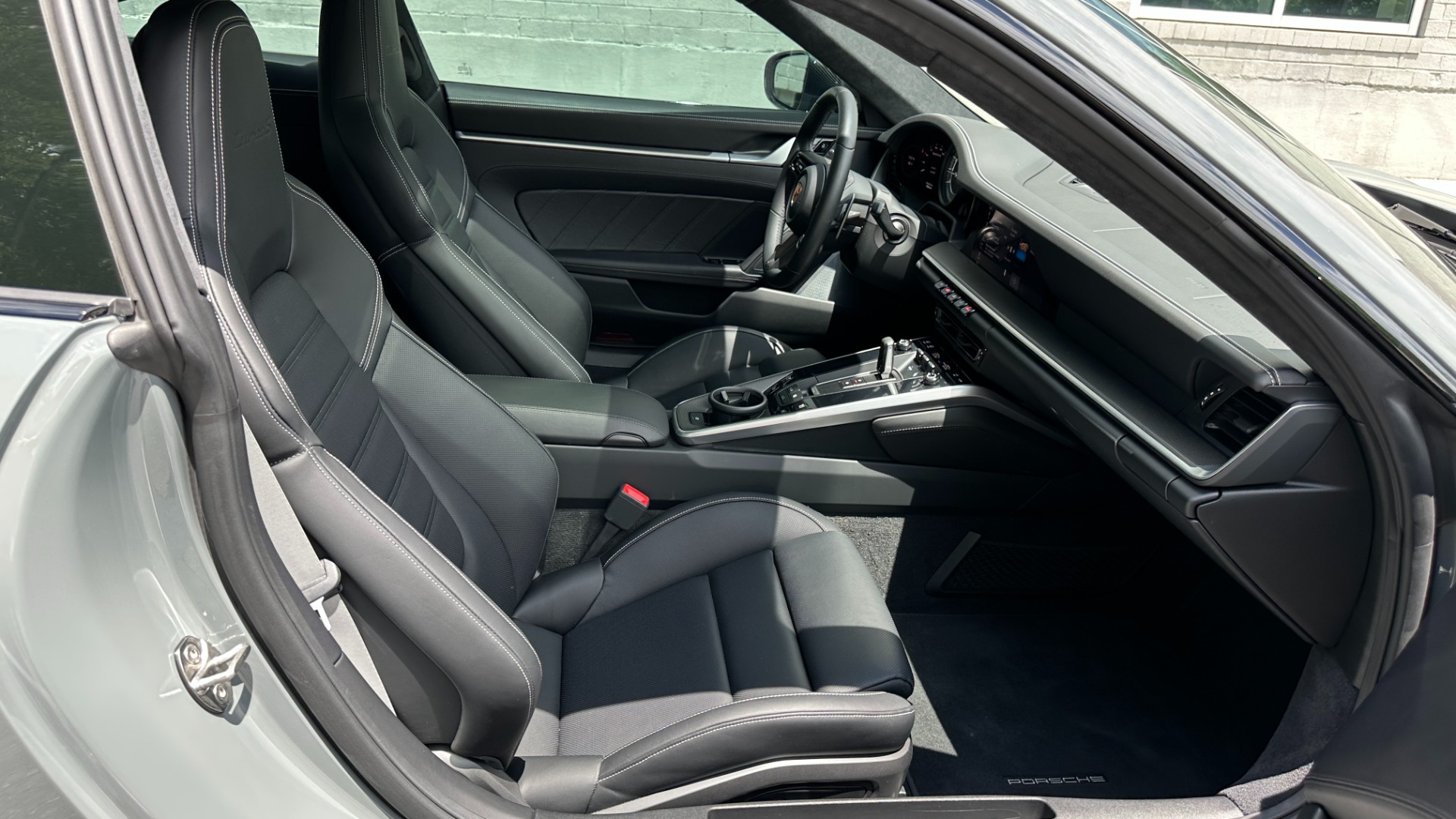 Used 2021 Porsche 911 TURBO S / CUSTOM PTS COLOR / BIG OPTIONS / SPORT SEATS / CARBON FIBER for sale $289,000 at Formula Imports in Charlotte NC 28227 29