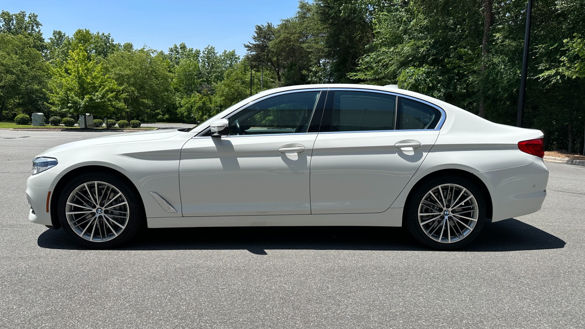 Used 2020 BMW 5 Series 540i xDrive / EXECUTIVE / LUXURY / HK SURROUND / NAPPA LEATHER for sale $45,995 at Formula Imports in Charlotte NC 28227 3