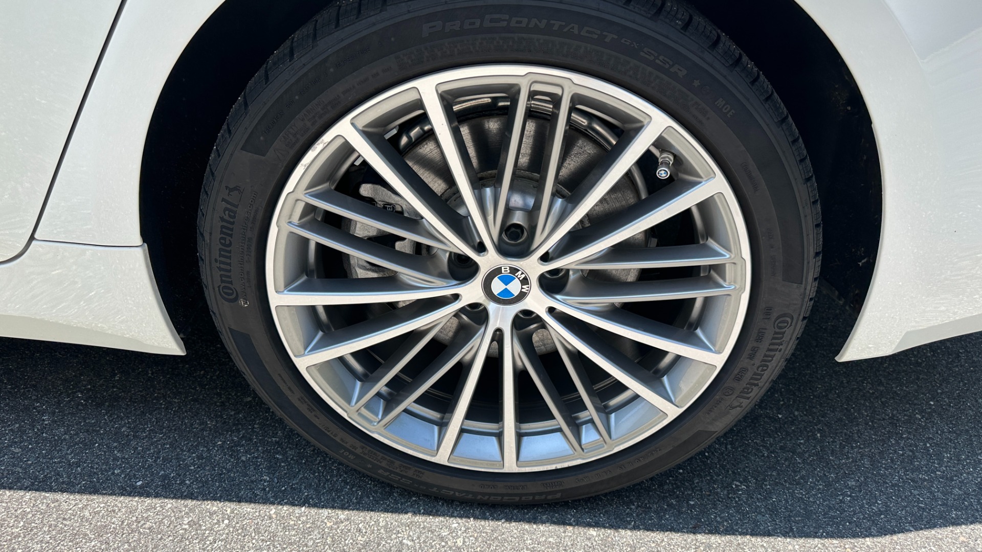 Used 2020 BMW 5 Series 540i xDrive / EXECUTIVE / LUXURY / HK SURROUND / NAPPA LEATHER for sale $45,995 at Formula Imports in Charlotte NC 28227 46