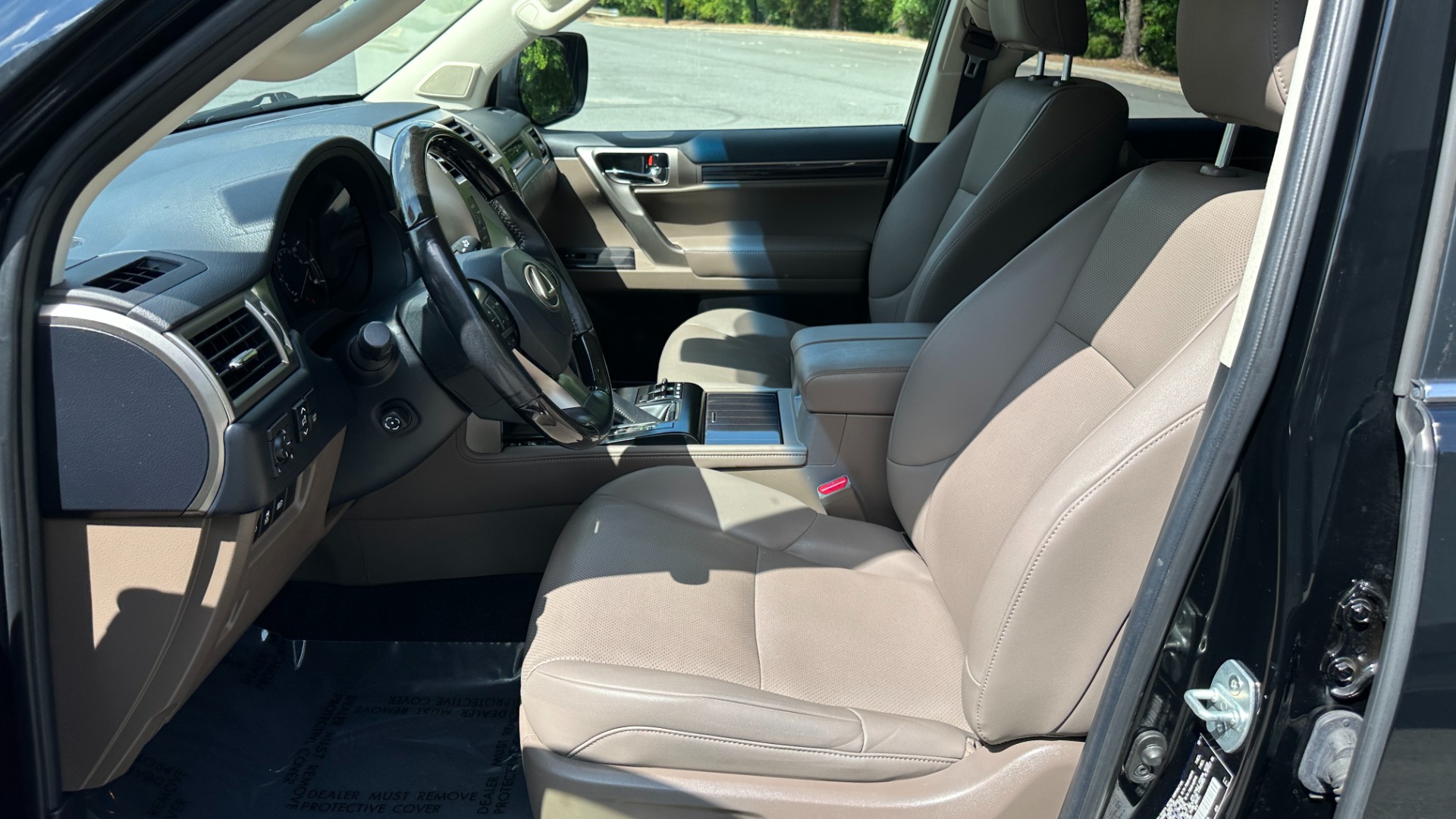 Used 2020 Lexus GX GX 460 PREMIUM / LEATHER STEERING / LEATHER INTERIOR / 4WD for sale Sold at Formula Imports in Charlotte NC 28227 12