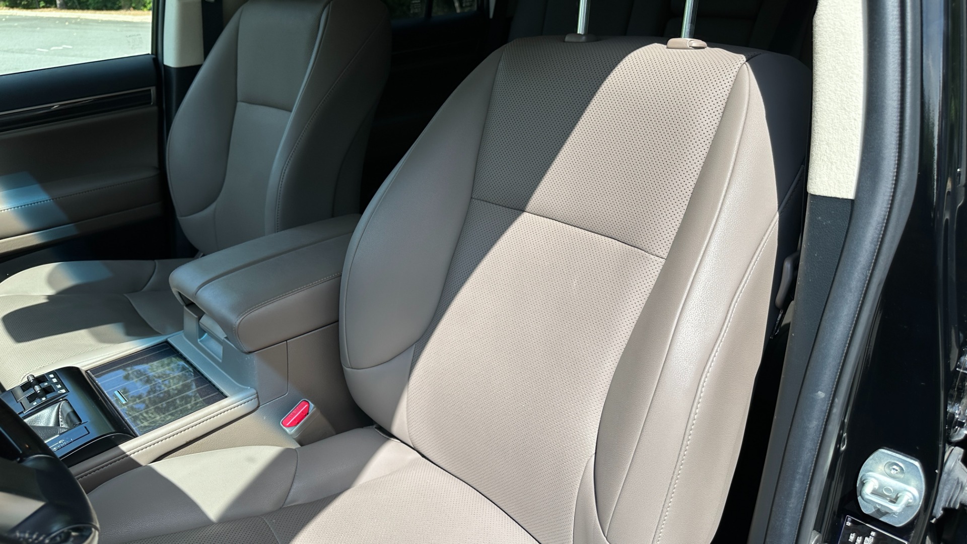 Used 2020 Lexus GX GX 460 PREMIUM / LEATHER STEERING / LEATHER INTERIOR / 4WD for sale Sold at Formula Imports in Charlotte NC 28227 13