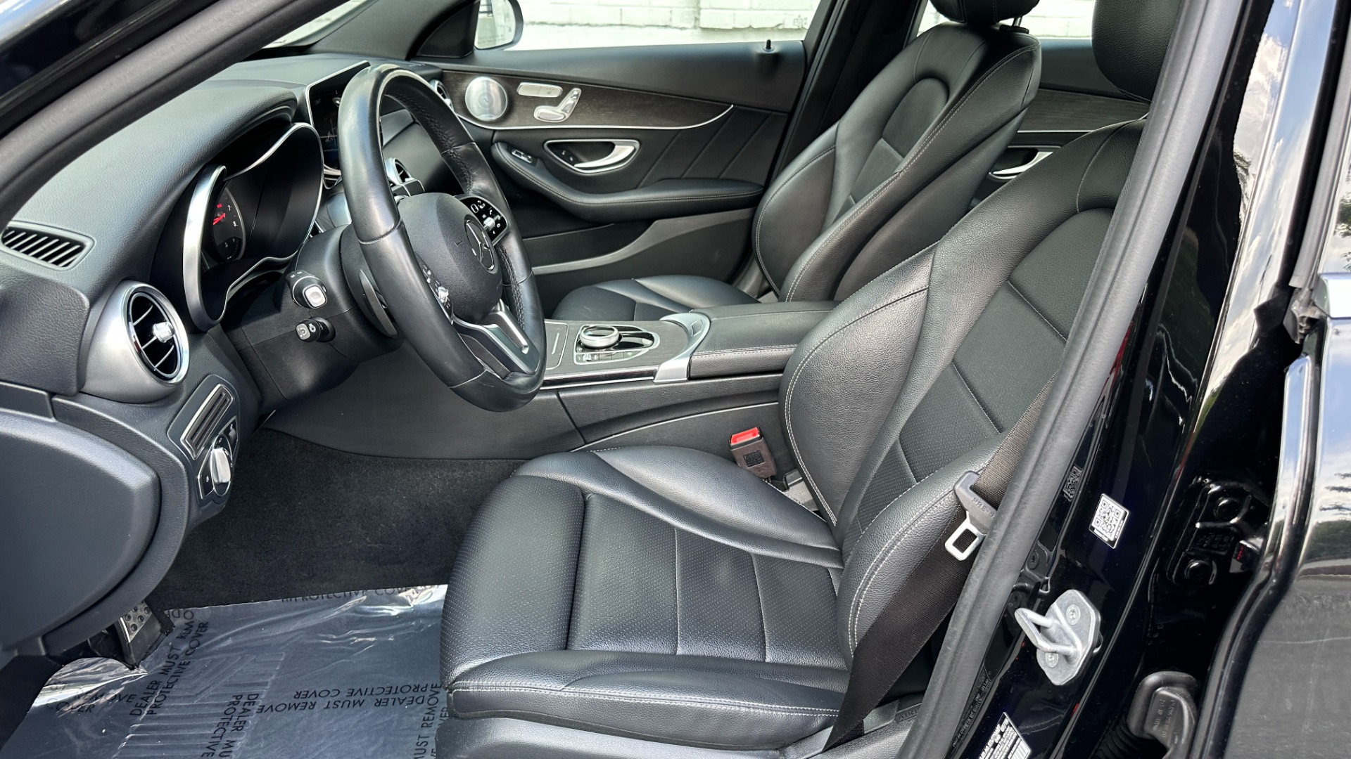 Used 2020 Mercedes-Benz C-Class C 300 / AMG LINE / AMG WHEELS / PREMIUM PKG / NAVIGATION for sale $30,995 at Formula Imports in Charlotte NC 28227 12