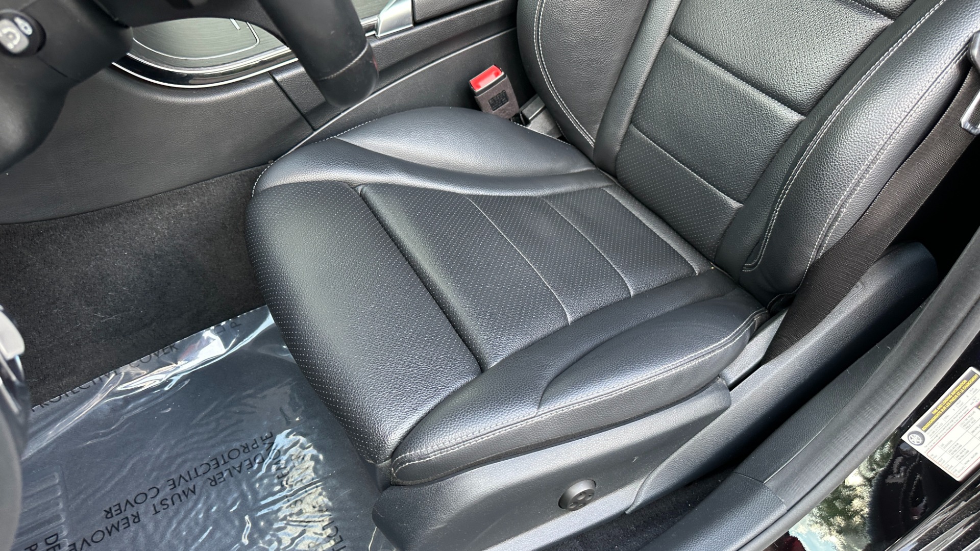 Used 2020 Mercedes-Benz C-Class C 300 / AMG LINE / AMG WHEELS / PREMIUM PKG / NAVIGATION for sale $30,995 at Formula Imports in Charlotte NC 28227 14