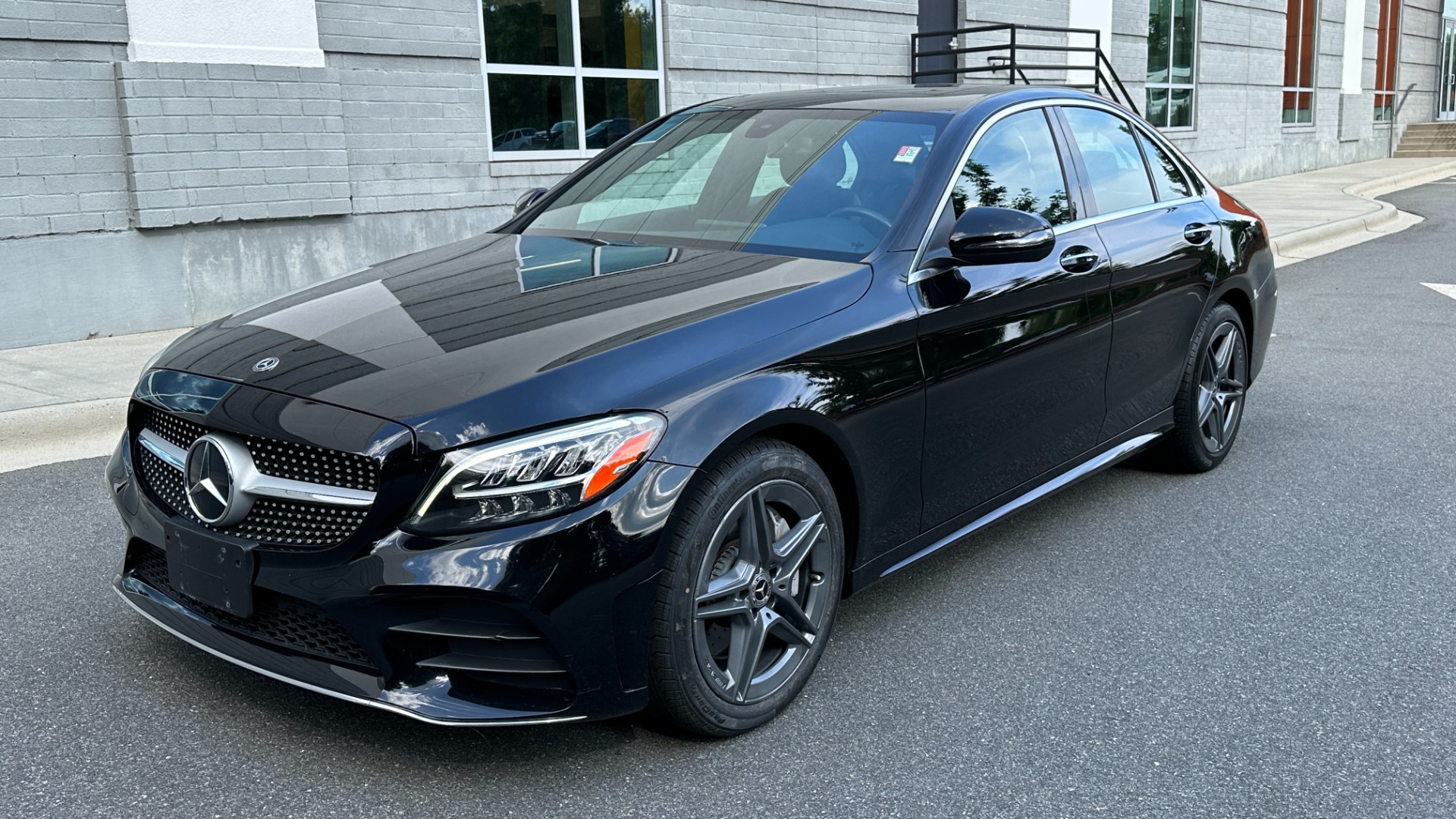 Used 2020 Mercedes-Benz C-Class C 300 / AMG LINE / AMG WHEELS / PREMIUM PKG / NAVIGATION for sale $30,995 at Formula Imports in Charlotte NC 28227 2