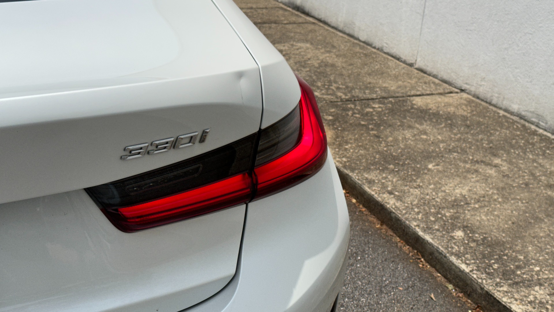 Used 2021 BMW 3 Series 330i for sale $31,995 at Formula Imports in Charlotte NC 28227 41