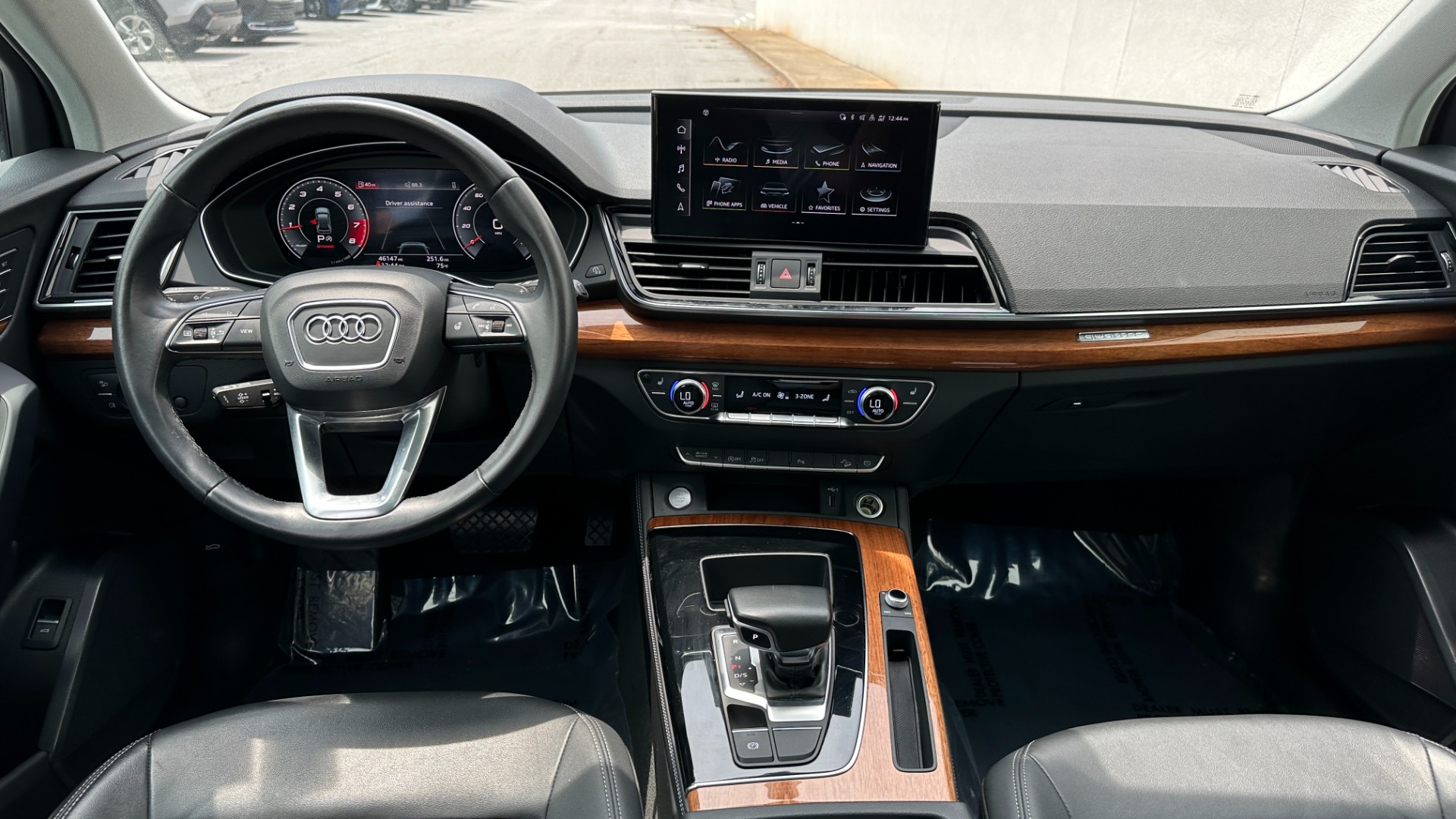 Used 2021 Audi Q5 PREMIUM PLUS / WOOD TRIM / PANORAMIC ROOF / TOUCH SCREEN for sale $29,895 at Formula Imports in Charlotte NC 28227 26