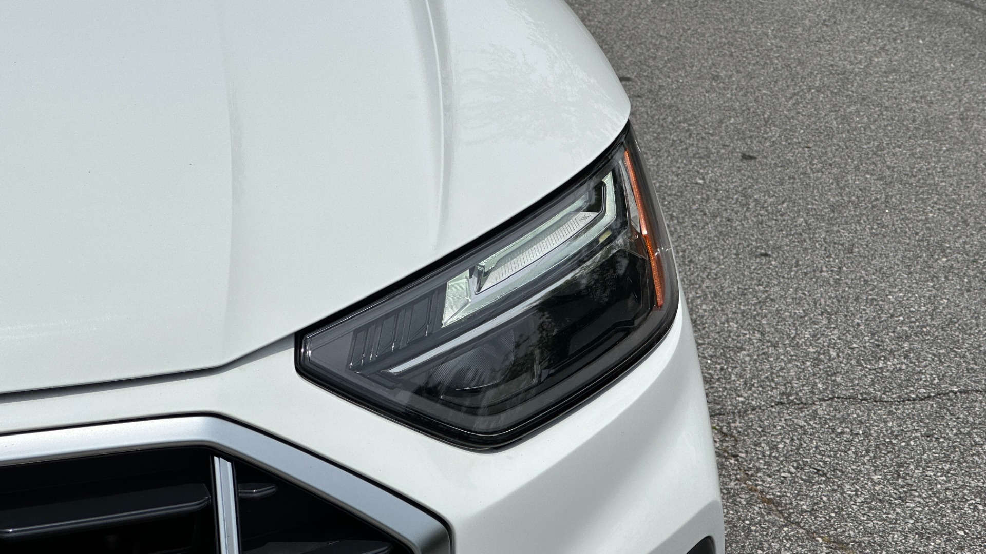 Used 2021 Audi Q5 PREMIUM PLUS / WOOD TRIM / PANORAMIC ROOF / TOUCH SCREEN for sale $29,895 at Formula Imports in Charlotte NC 28227 42