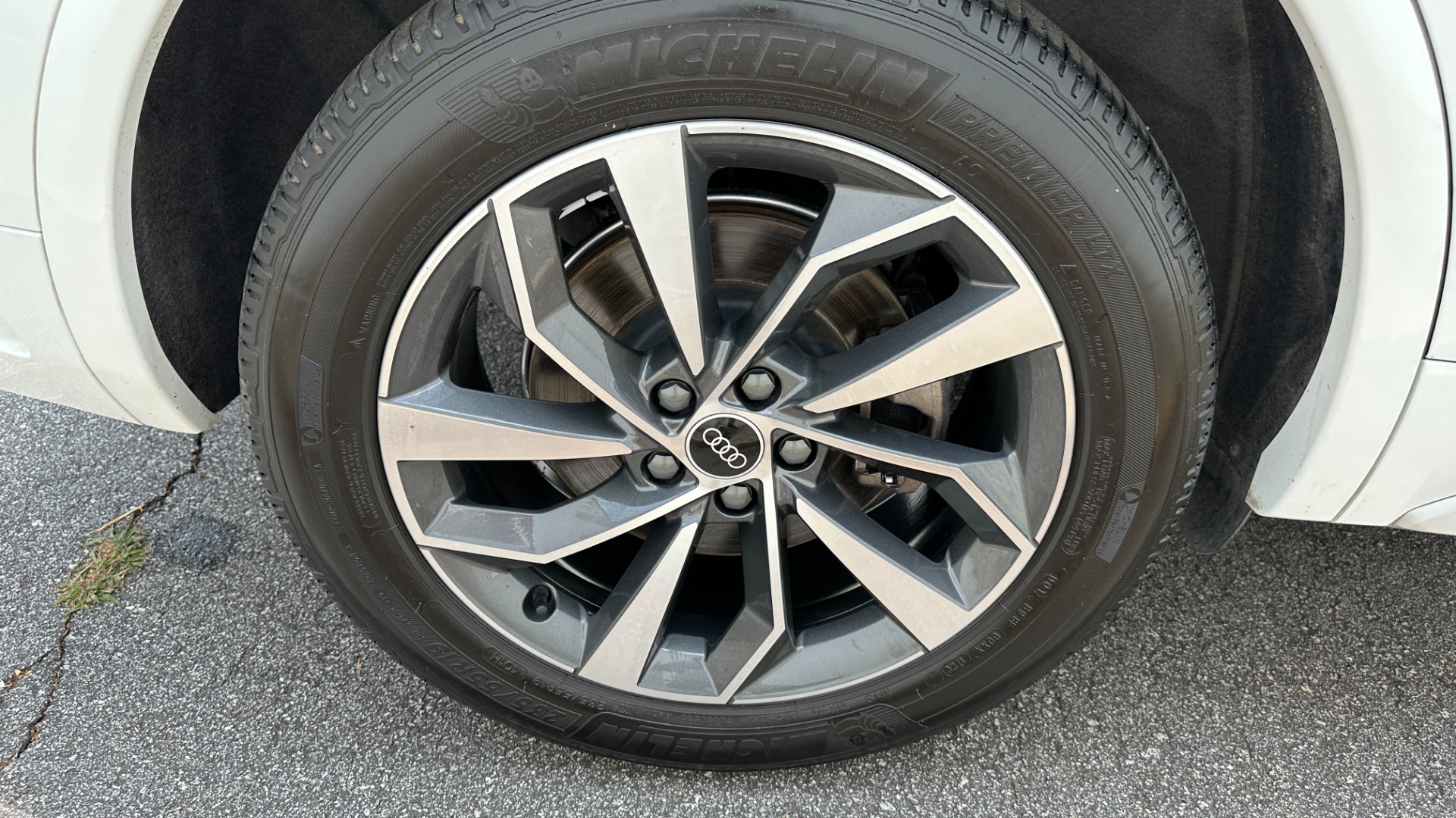 Used 2021 Audi Q5 PREMIUM PLUS / WOOD TRIM / PANORAMIC ROOF / TOUCH SCREEN for sale $29,895 at Formula Imports in Charlotte NC 28227 43