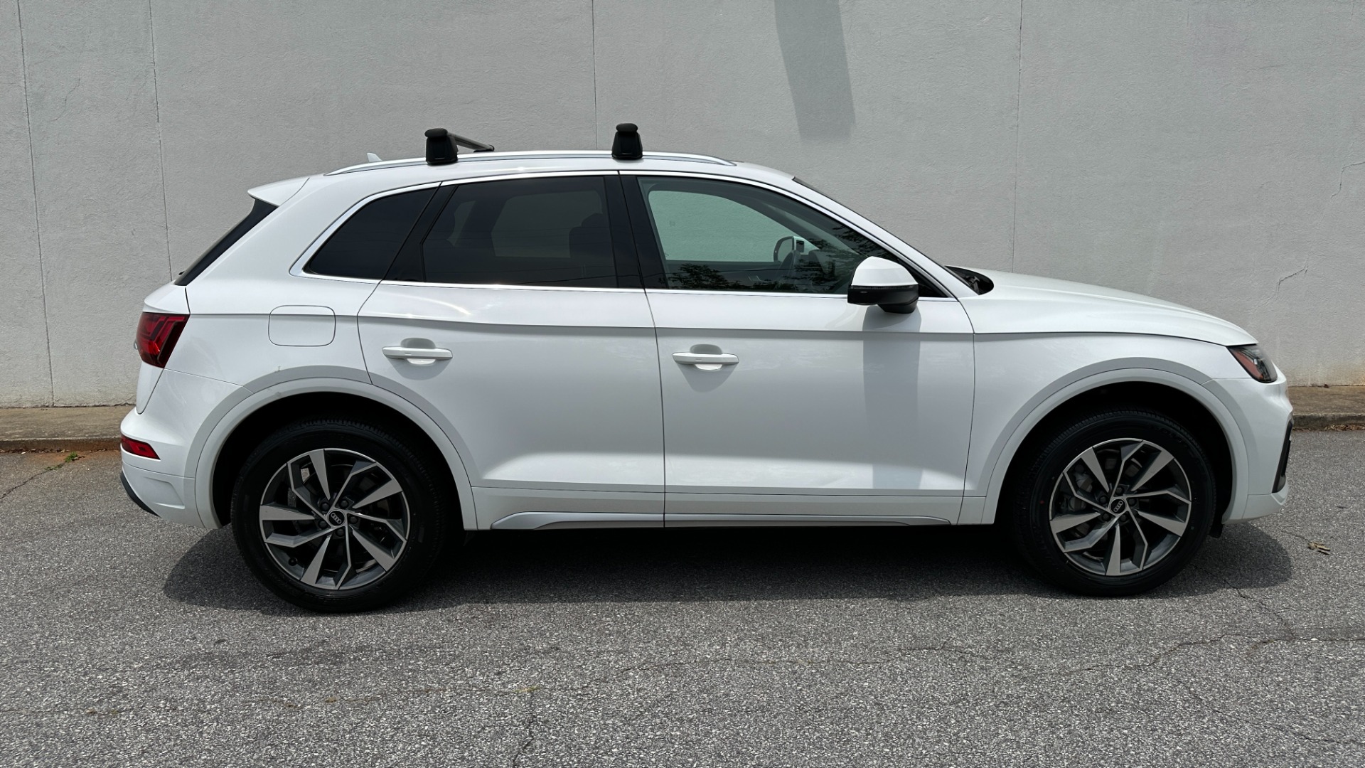 Used 2021 Audi Q5 Premium Plus for sale $34,995 at Formula Imports in Charlotte NC 28227 6