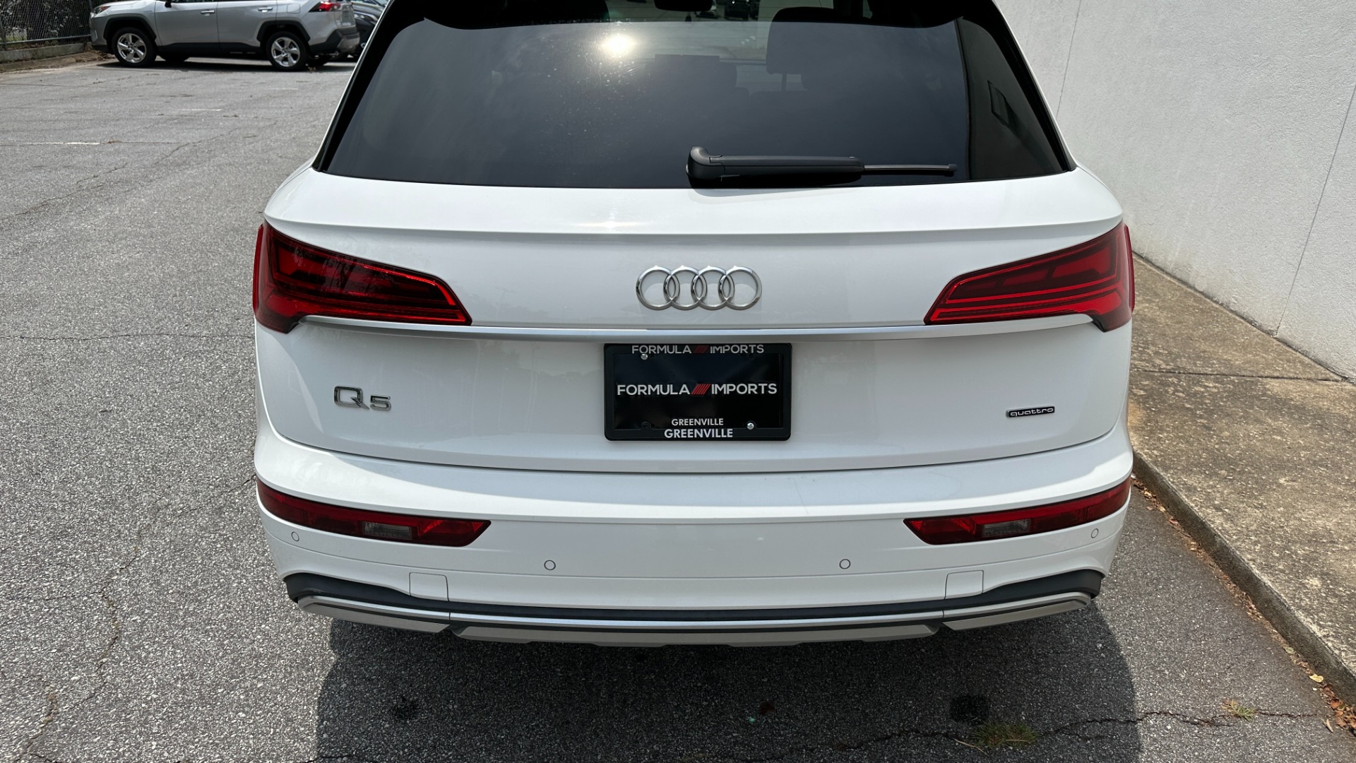 Used 2021 Audi Q5 PREMIUM PLUS / WOOD TRIM / PANORAMIC ROOF / TOUCH SCREEN for sale $29,895 at Formula Imports in Charlotte NC 28227 9