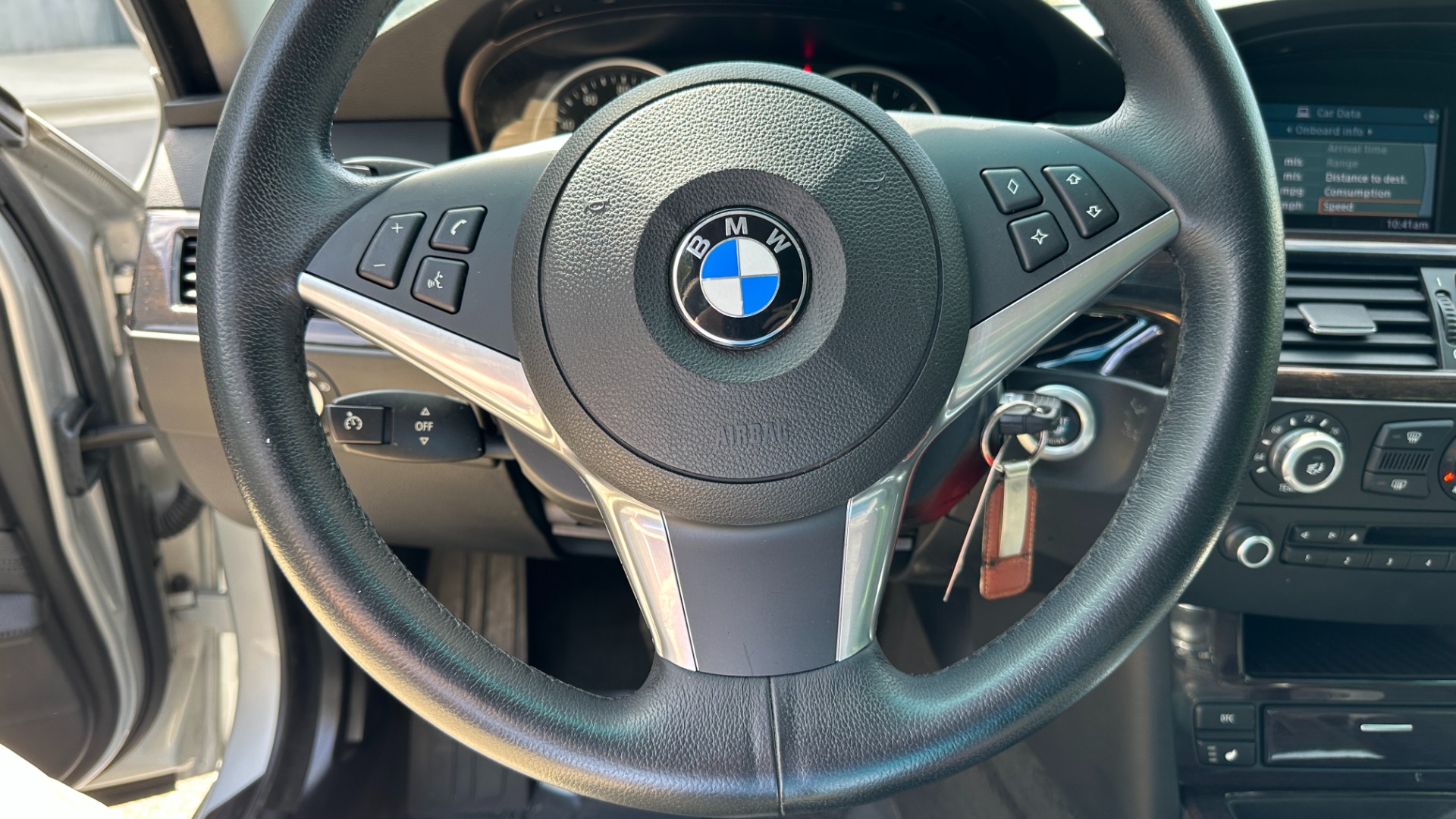 Used 2009 BMW 5 Series 528i / SPORT PACKAGE / PREMIUM PACKAGE / DAKOTA LEATHER for sale $14,995 at Formula Imports in Charlotte NC 28227 16