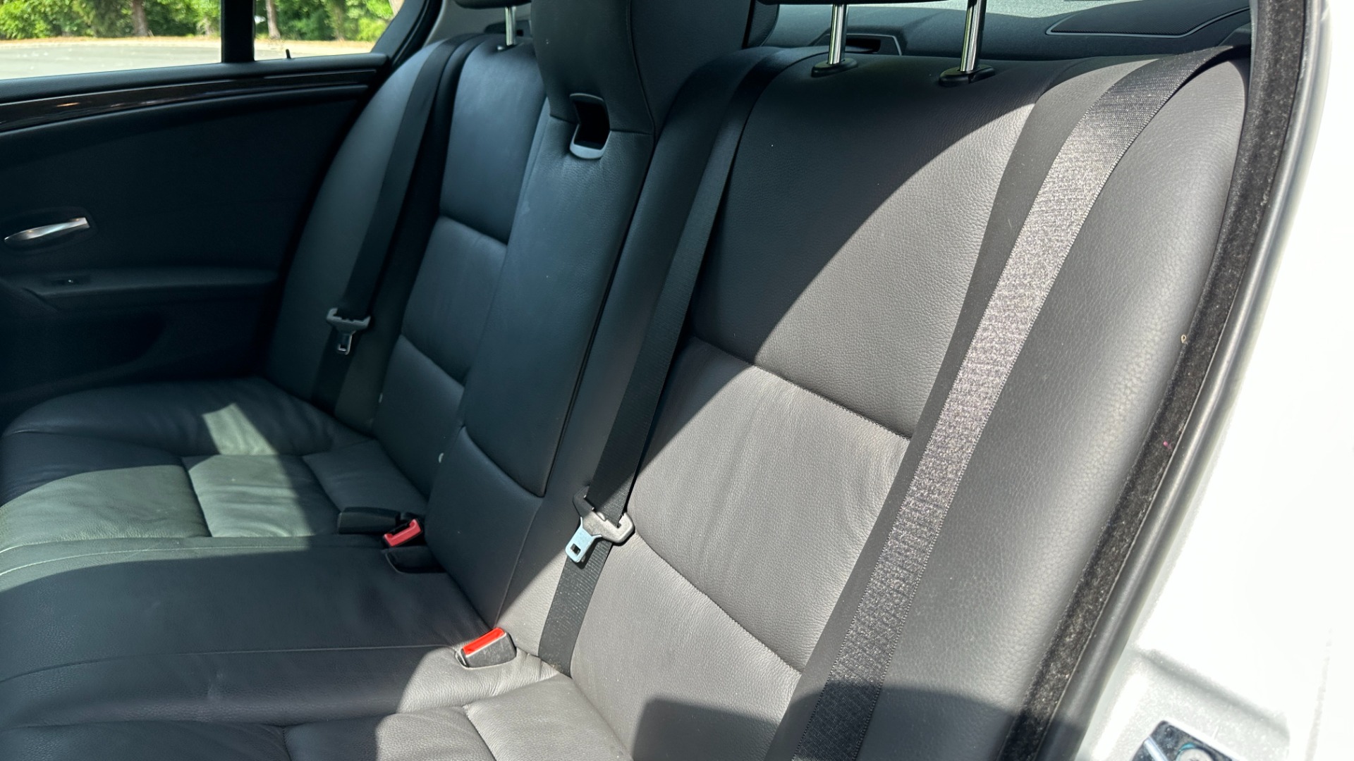 Used 2009 BMW 5 Series 528i / SPORT PACKAGE / PREMIUM PACKAGE / DAKOTA LEATHER for sale $14,995 at Formula Imports in Charlotte NC 28227 25