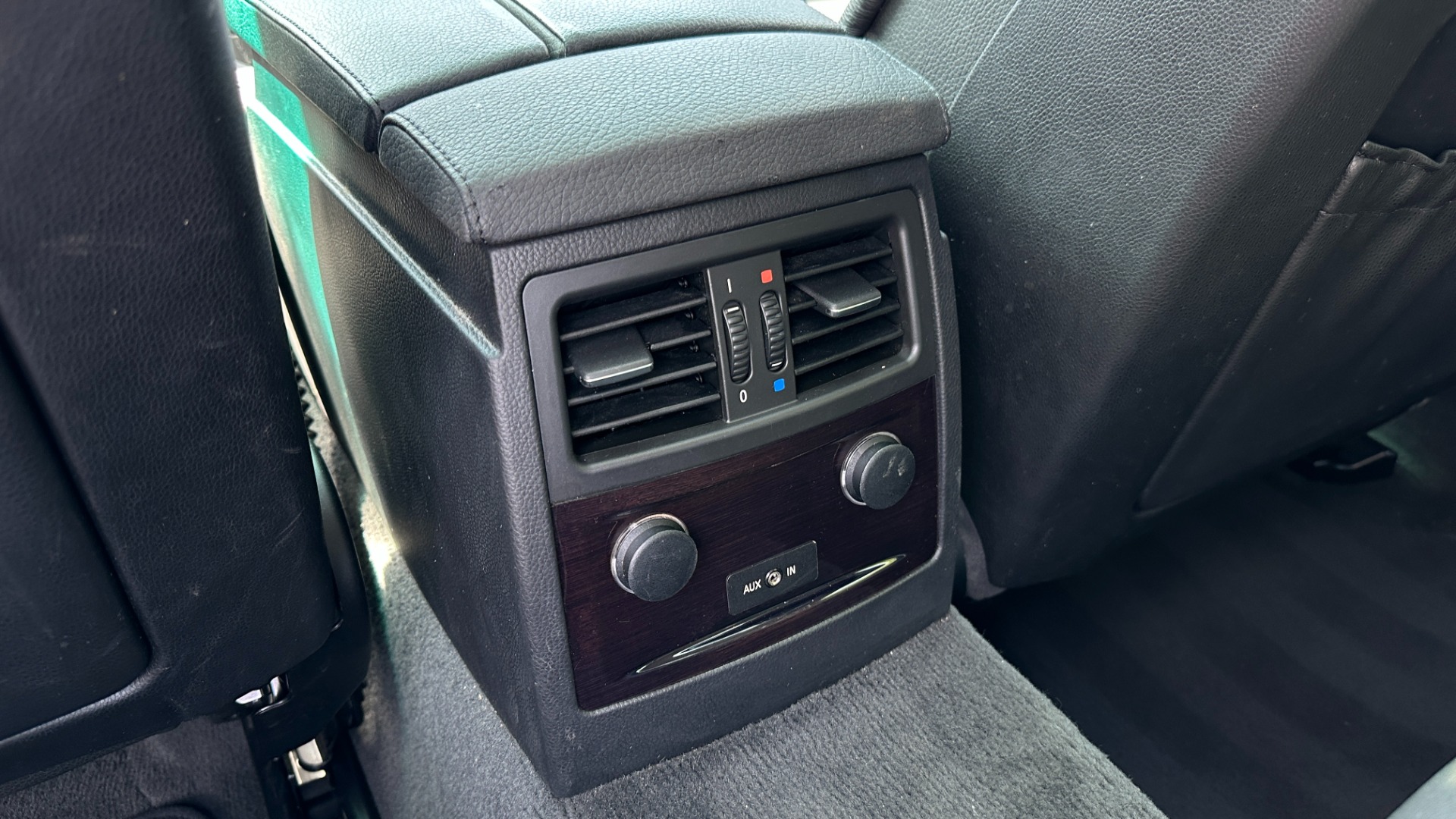 Used 2009 BMW 5 Series 528i / SPORT PACKAGE / PREMIUM PACKAGE / DAKOTA LEATHER for sale $14,995 at Formula Imports in Charlotte NC 28227 26