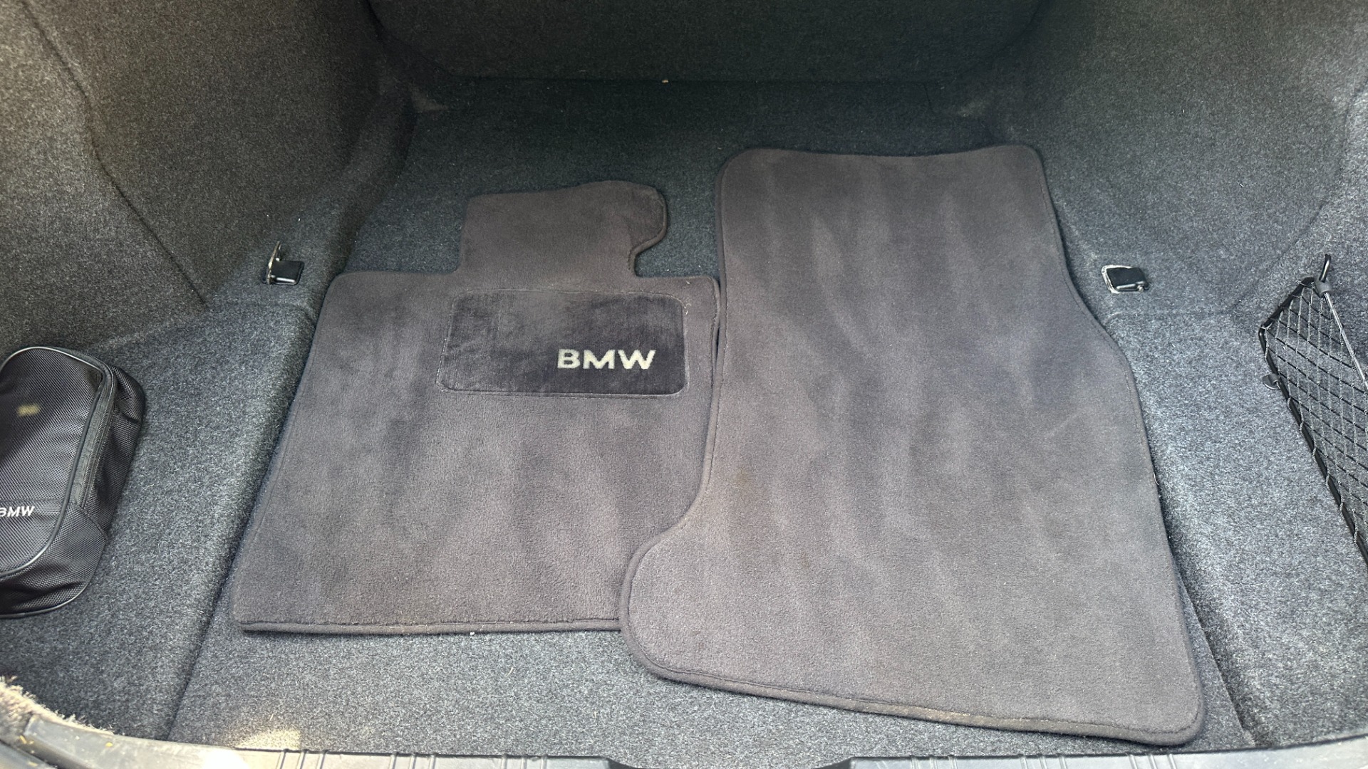 Used 2009 BMW 5 Series 528i / SPORT PACKAGE / PREMIUM PACKAGE / DAKOTA LEATHER for sale $14,995 at Formula Imports in Charlotte NC 28227 38