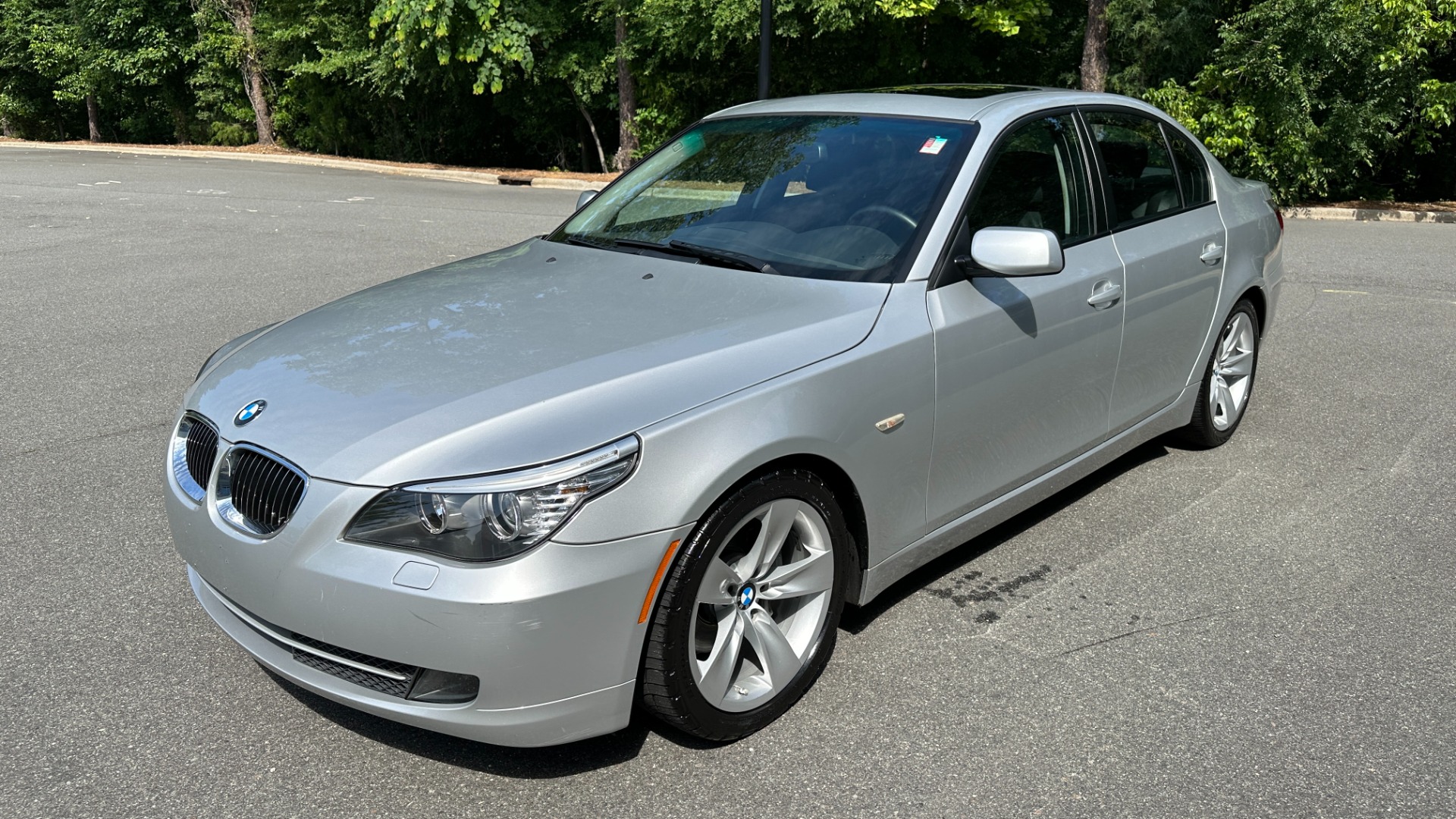 Used 2009 BMW 5 Series 528i / SPORT PACKAGE / PREMIUM PACKAGE / DAKOTA LEATHER for sale $14,995 at Formula Imports in Charlotte NC 28227 4