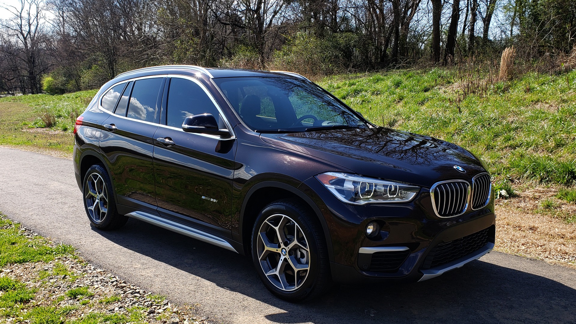 Used 2017 BMW X1 SDRIVE28I PREMIUM / DRVR ASST / PANO-ROOF / REARVIEW for sale Sold at Formula Imports in Charlotte NC 28227 4