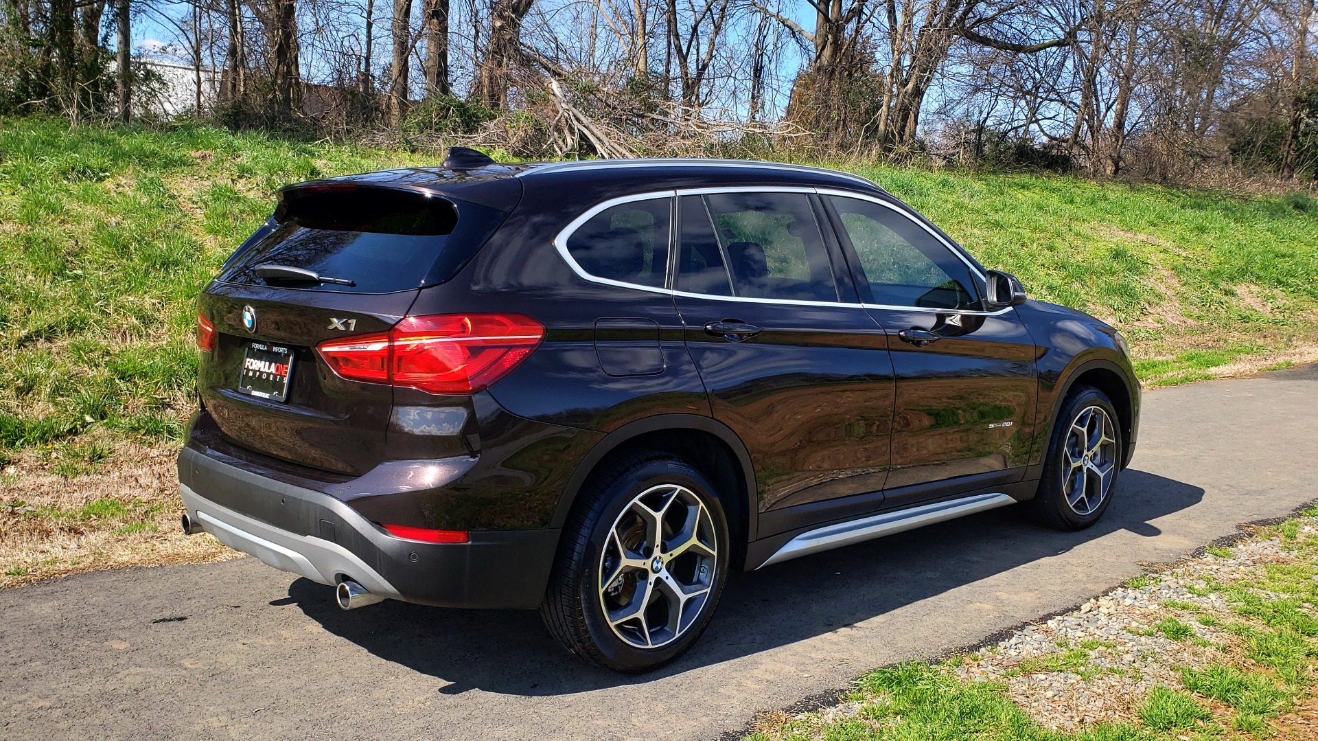 Used 2017 BMW X1 SDRIVE28I PREMIUM / DRVR ASST / PANO-ROOF / REARVIEW for sale Sold at Formula Imports in Charlotte NC 28227 6