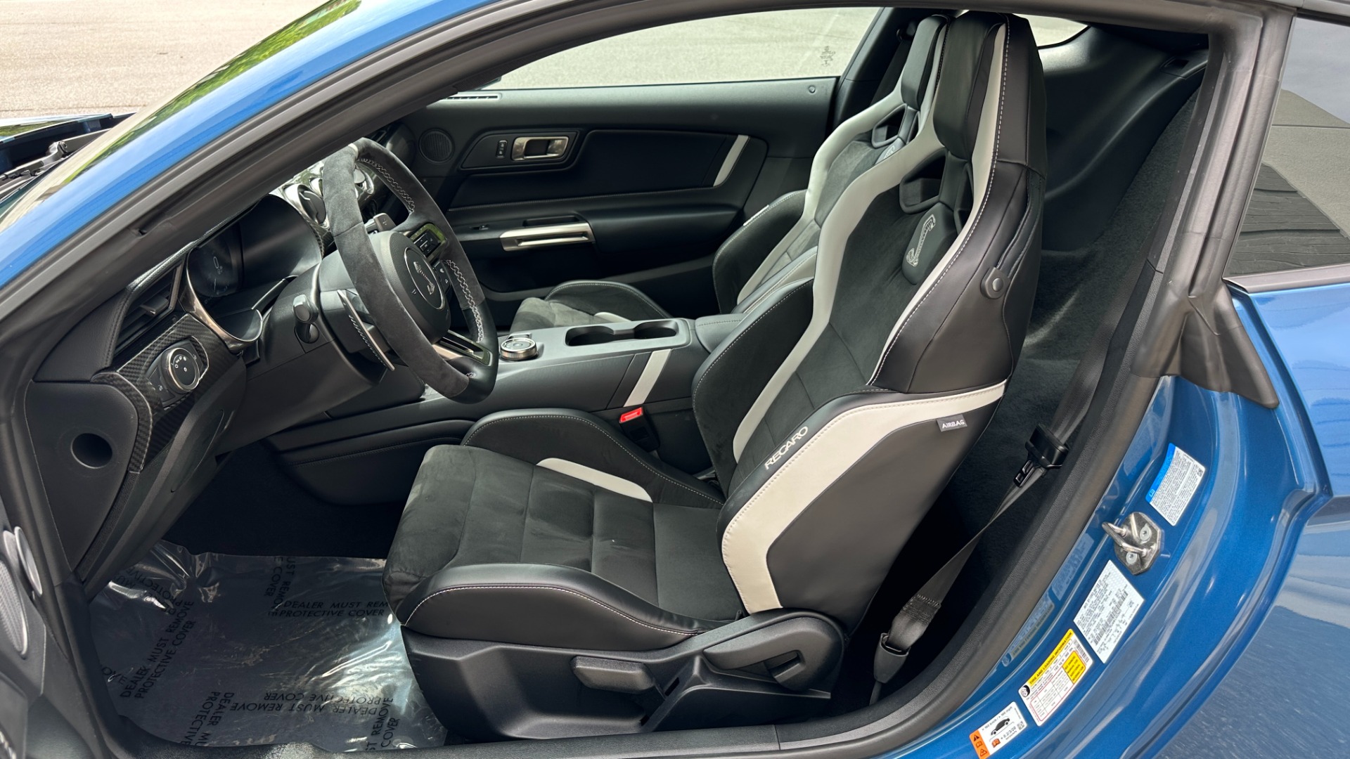 Used 2021 Ford Mustang SHELBY GT500 / CARBON FIBER TRACK PACK / RECARO / TECH PKG / PAINTED STRIPE for sale $118,000 at Formula Imports in Charlotte NC 28227 14