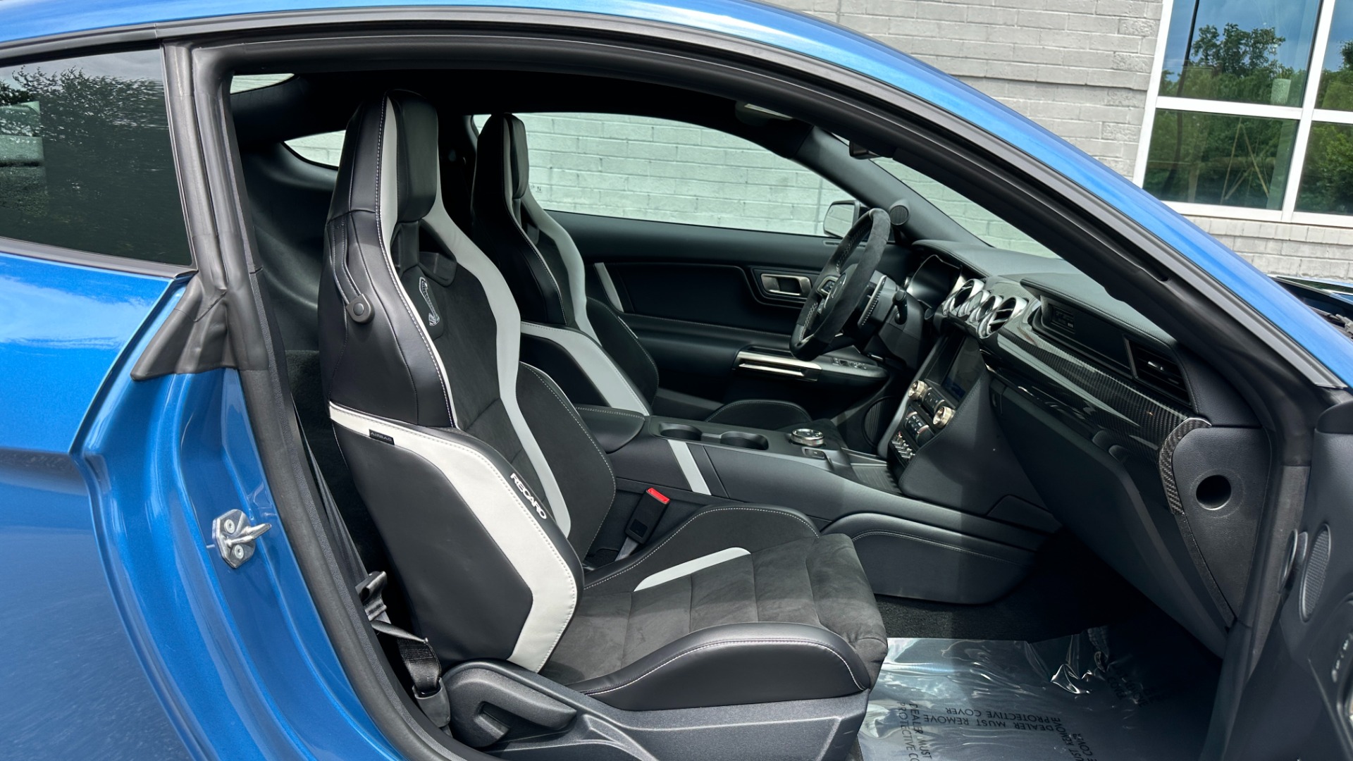Used 2021 Ford Mustang SHELBY GT500 / CARBON FIBER TRACK PACK / RECARO / TECH PKG / PAINTED STRIPE for sale $118,000 at Formula Imports in Charlotte NC 28227 29