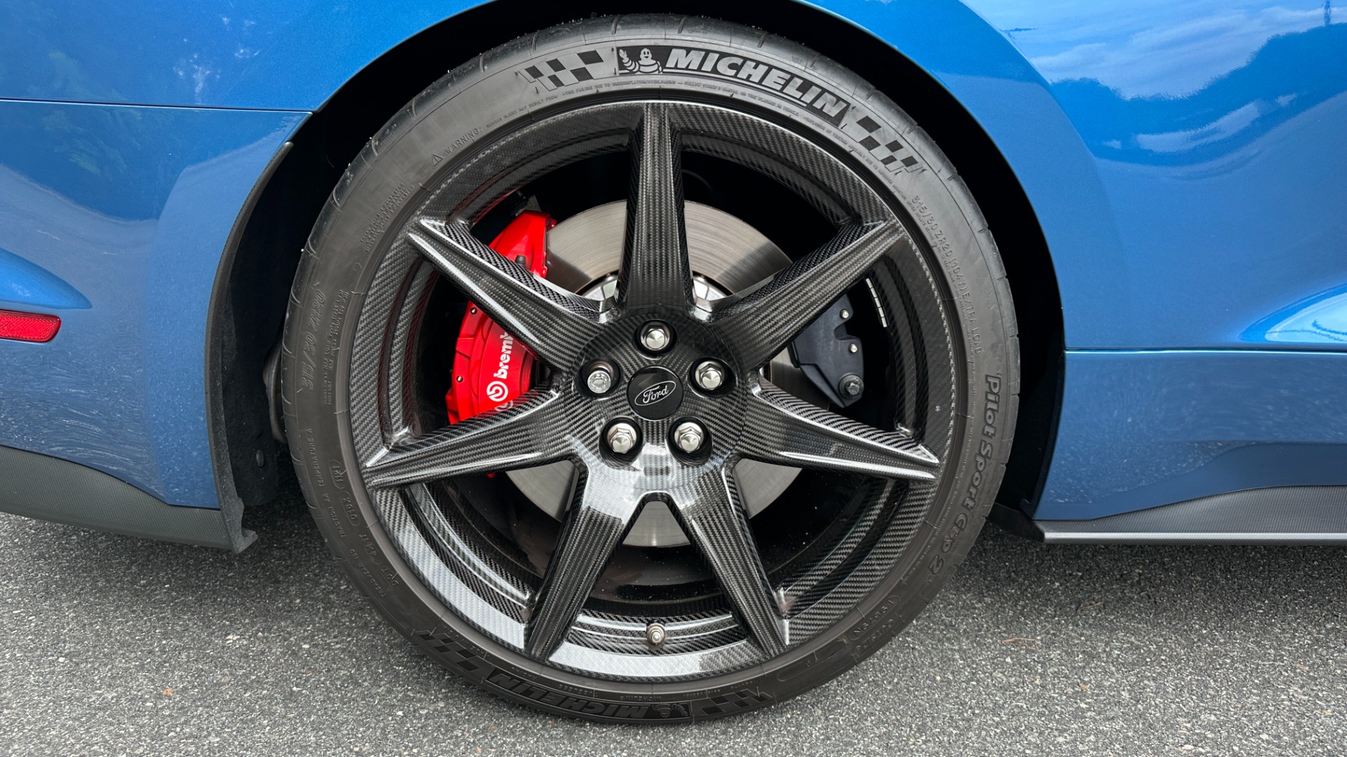 Used 2021 Ford Mustang SHELBY GT500 / CARBON FIBER TRACK PACK / RECARO / TECH PKG / PAINTED STRIPE for sale $118,000 at Formula Imports in Charlotte NC 28227 46