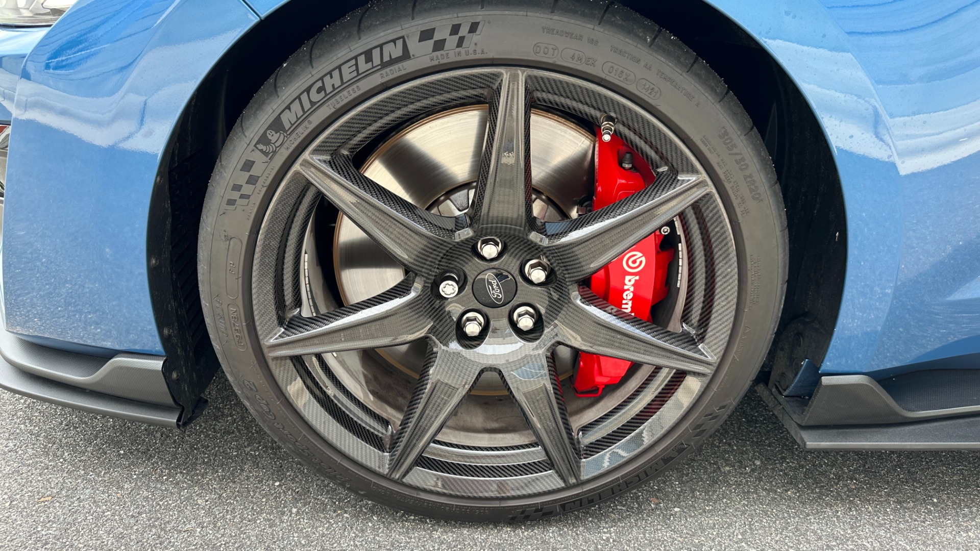 Used 2021 Ford Mustang SHELBY GT500 / CARBON FIBER TRACK PACK / RECARO / TECH PKG / PAINTED STRIPE for sale $118,000 at Formula Imports in Charlotte NC 28227 47