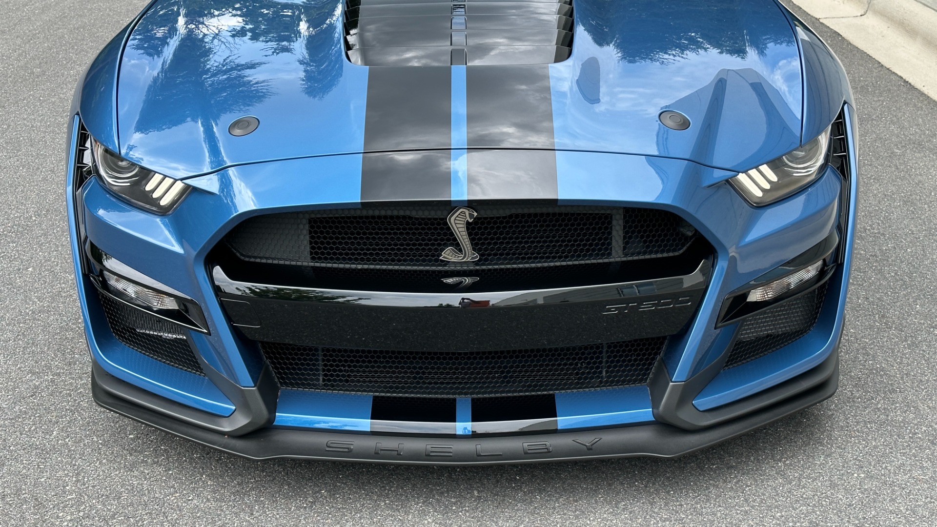 Used 2021 Ford Mustang SHELBY GT500 / CARBON FIBER TRACK PACK / RECARO / TECH PKG / PAINTED STRIPE for sale $118,000 at Formula Imports in Charlotte NC 28227 6