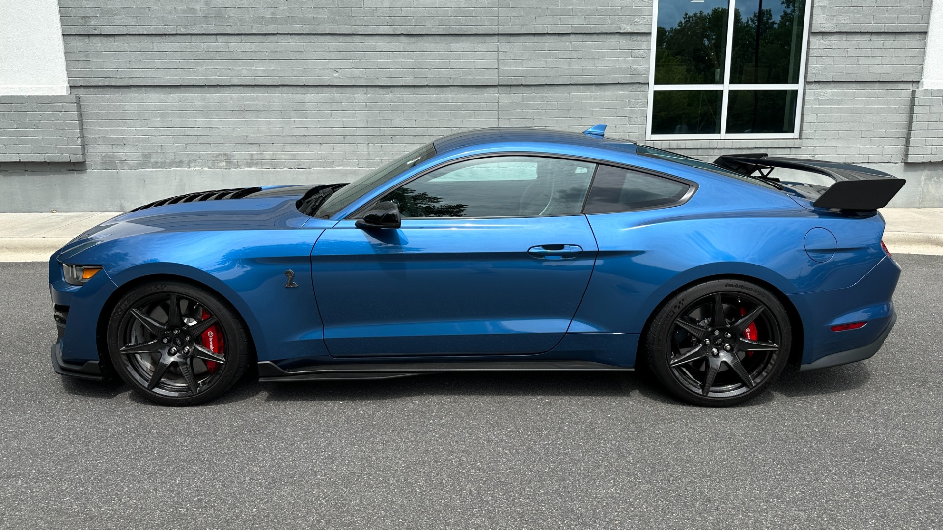 Used 2021 Ford Mustang SHELBY GT500 / CARBON FIBER TRACK PACK / RECARO / TECH PKG / PAINTED STRIPE for sale $118,000 at Formula Imports in Charlotte NC 28227 8
