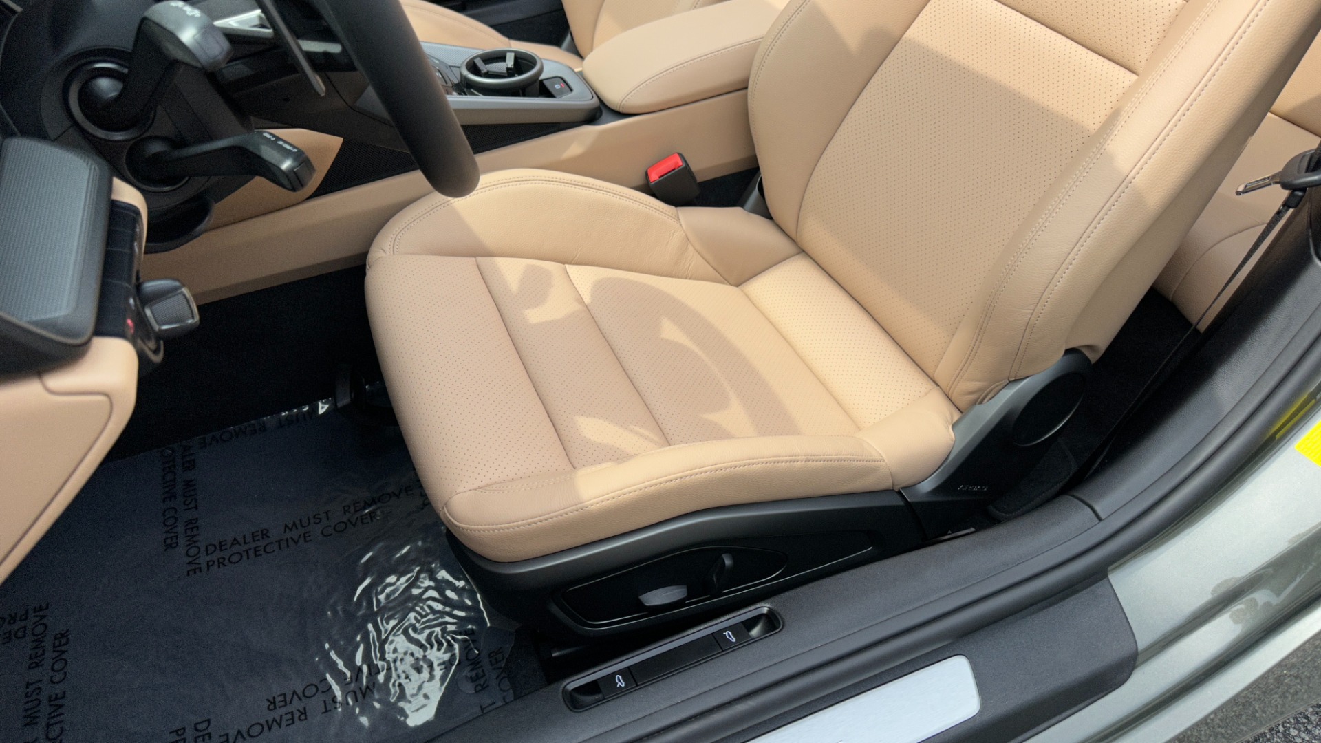 Used 2023 Porsche 911 Carrera for sale $144,995 at Formula Imports in Charlotte NC 28227 46