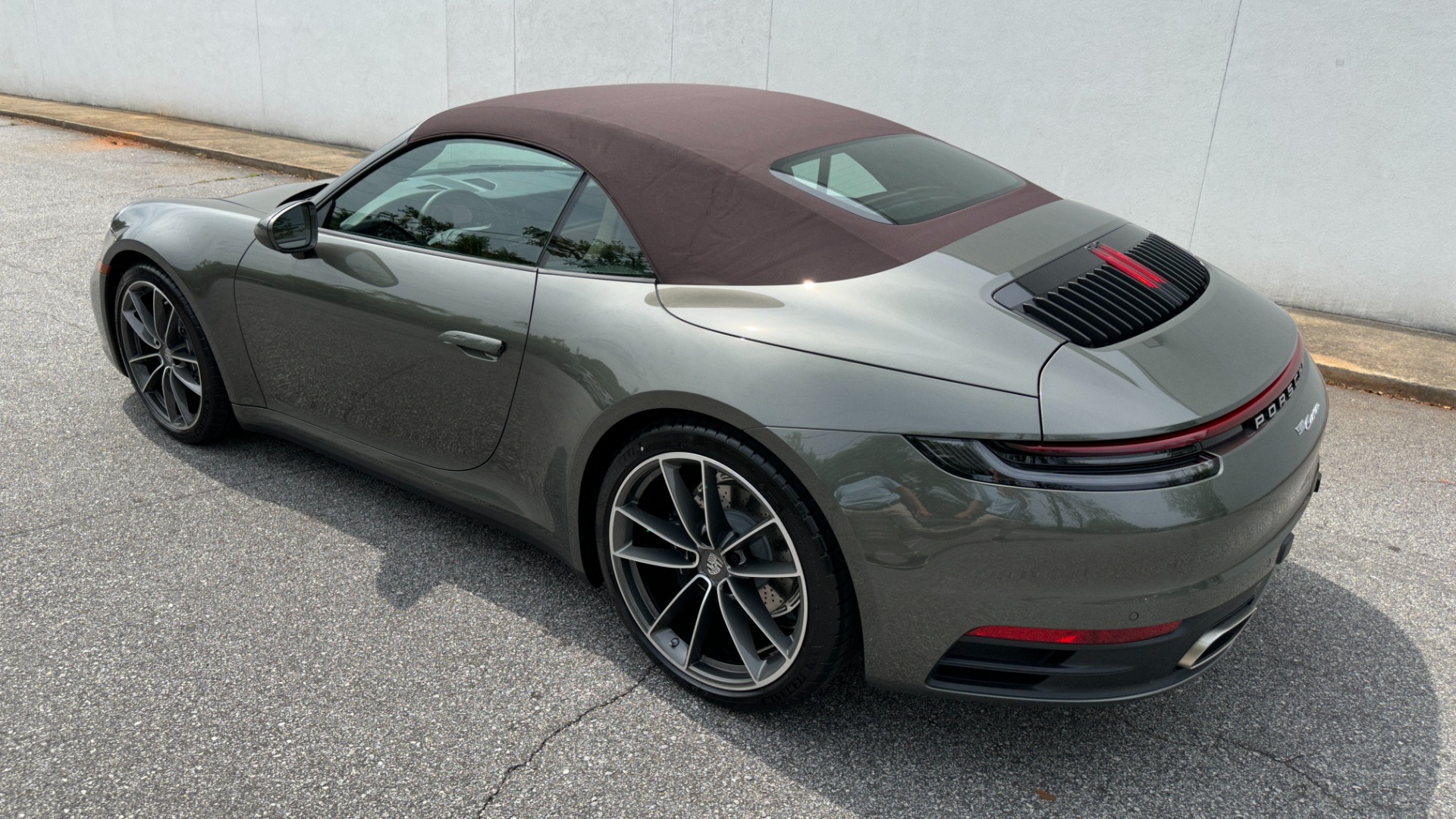 Used 2023 Porsche 911 Carrera for sale $144,995 at Formula Imports in Charlotte NC 28227 6