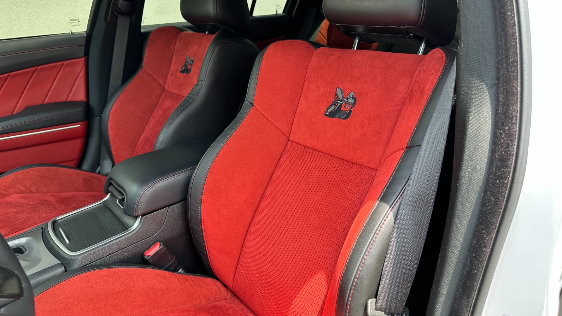 Used 2022 Dodge Charger SCAT PACK / PLUS GROUP / DYNAMIC / RED INTERIOR / PAINT PROTECTION / CUSTOM for sale Call for price at Formula Imports in Charlotte NC 28227 13