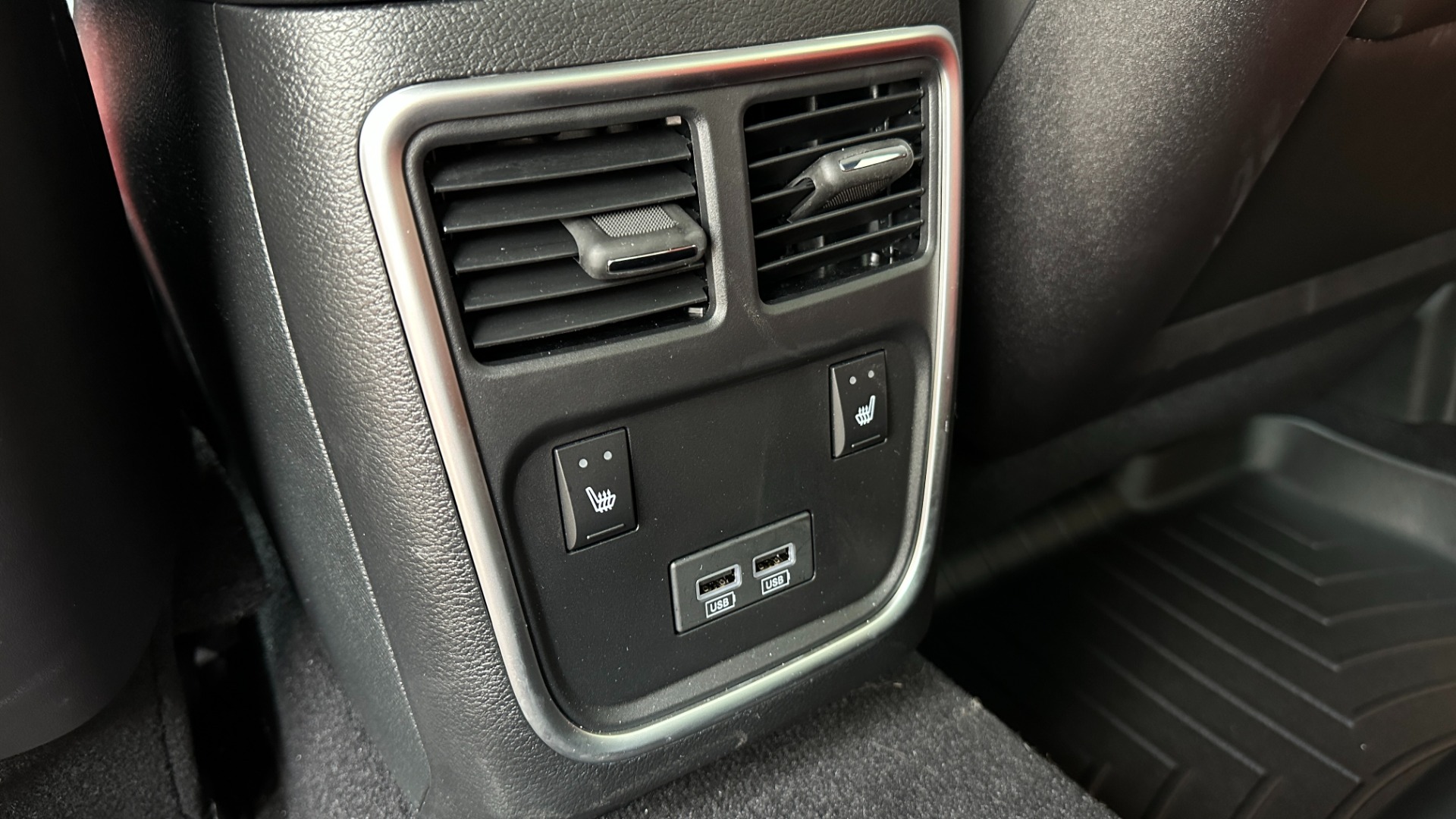 Used 2022 Dodge Charger SCAT PACK / PLUS GROUP / DYNAMIC / RED INTERIOR / PAINT PROTECTION / CUSTOM for sale Call for price at Formula Imports in Charlotte NC 28227 27