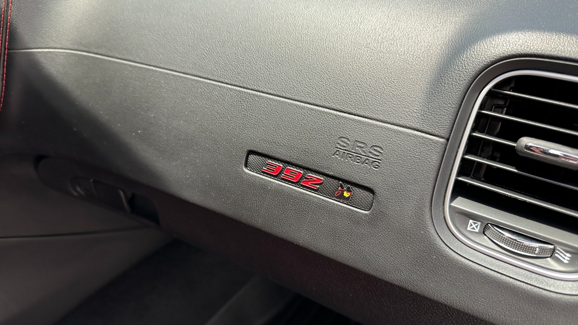 Used 2022 Dodge Charger SCAT PACK / PLUS GROUP / DYNAMIC / RED INTERIOR / PAINT PROTECTION / CUSTOM for sale Call for price at Formula Imports in Charlotte NC 28227 37