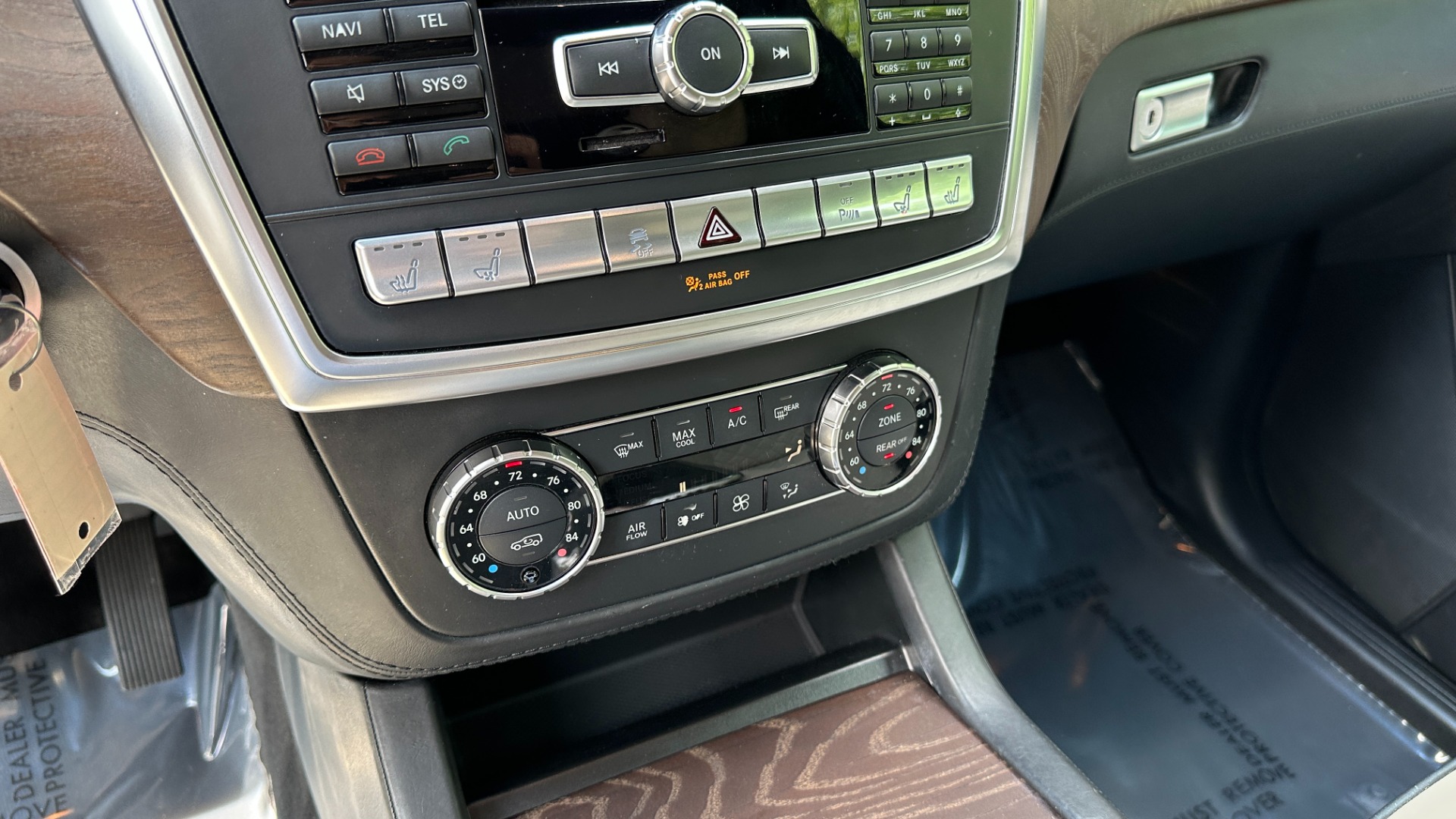Used 2015 Mercedes-Benz GL-Class GL 550 / DRIVER ASSISTANCE / PANORAMIC ROOF / ENTERTAINMENT / 4WD for sale Sold at Formula Imports in Charlotte NC 28227 19