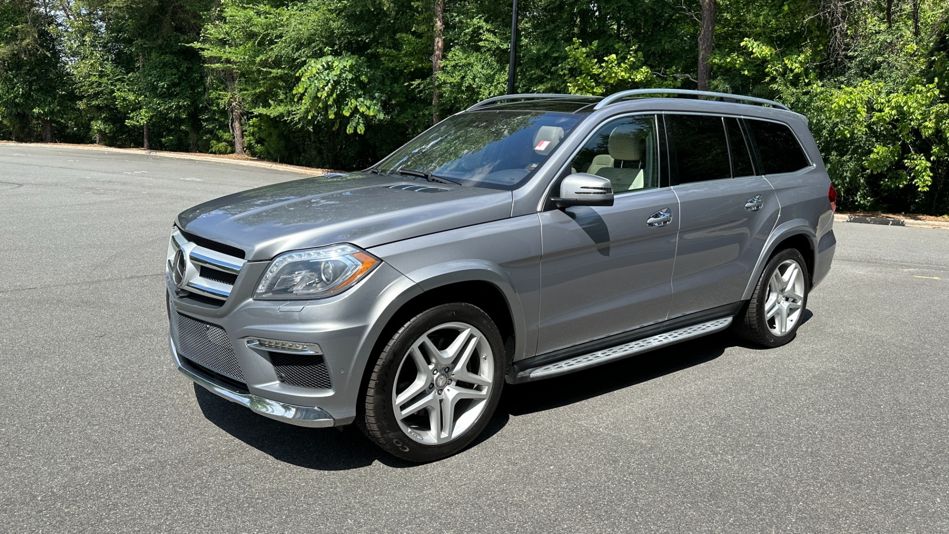 Used 2015 Mercedes-Benz GL-Class GL 550 / DRIVER ASSISTANCE / PANORAMIC ROOF / ENTERTAINMENT / 4WD for sale Sold at Formula Imports in Charlotte NC 28227 2