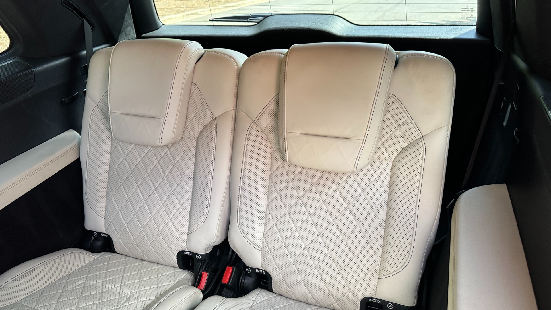 Used 2015 Mercedes-Benz GL-Class GL 550 / DRIVER ASSISTANCE / PANORAMIC ROOF / ENTERTAINMENT / 4WD for sale Sold at Formula Imports in Charlotte NC 28227 28