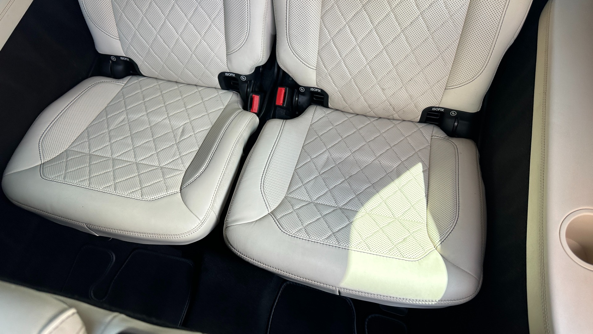 Used 2015 Mercedes-Benz GL-Class GL 550 / DRIVER ASSISTANCE / PANORAMIC ROOF / ENTERTAINMENT / 4WD for sale Sold at Formula Imports in Charlotte NC 28227 29
