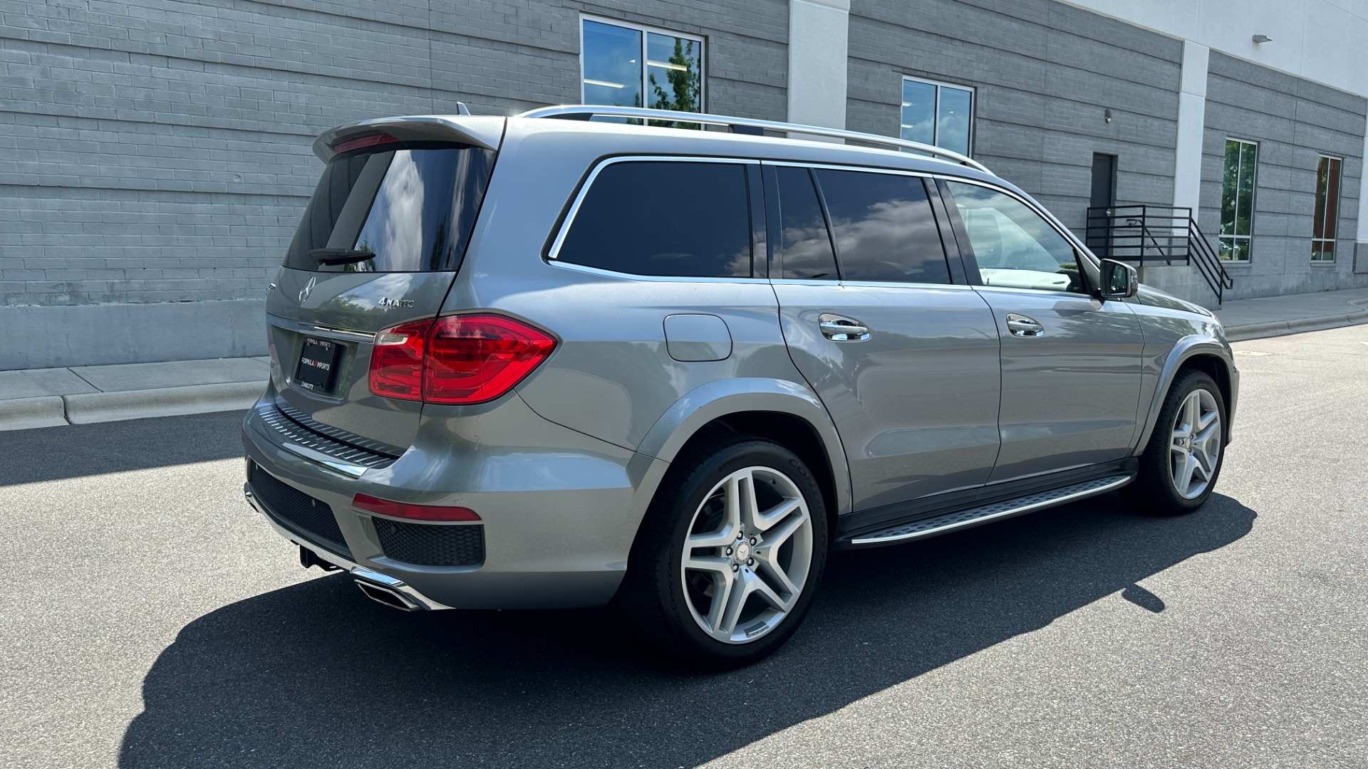 Used 2015 Mercedes-Benz GL-Class GL 550 / DRIVER ASSISTANCE / PANORAMIC ROOF / ENTERTAINMENT / 4WD for sale Sold at Formula Imports in Charlotte NC 28227 7