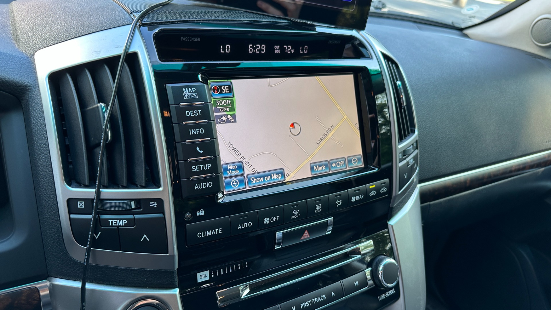 Used 2015 Toyota Land Cruiser 3RD ROW / LEATHER / HEATED SEATS / NAV / DVD / LOADED for sale $51,995 at Formula Imports in Charlotte NC 28227 21