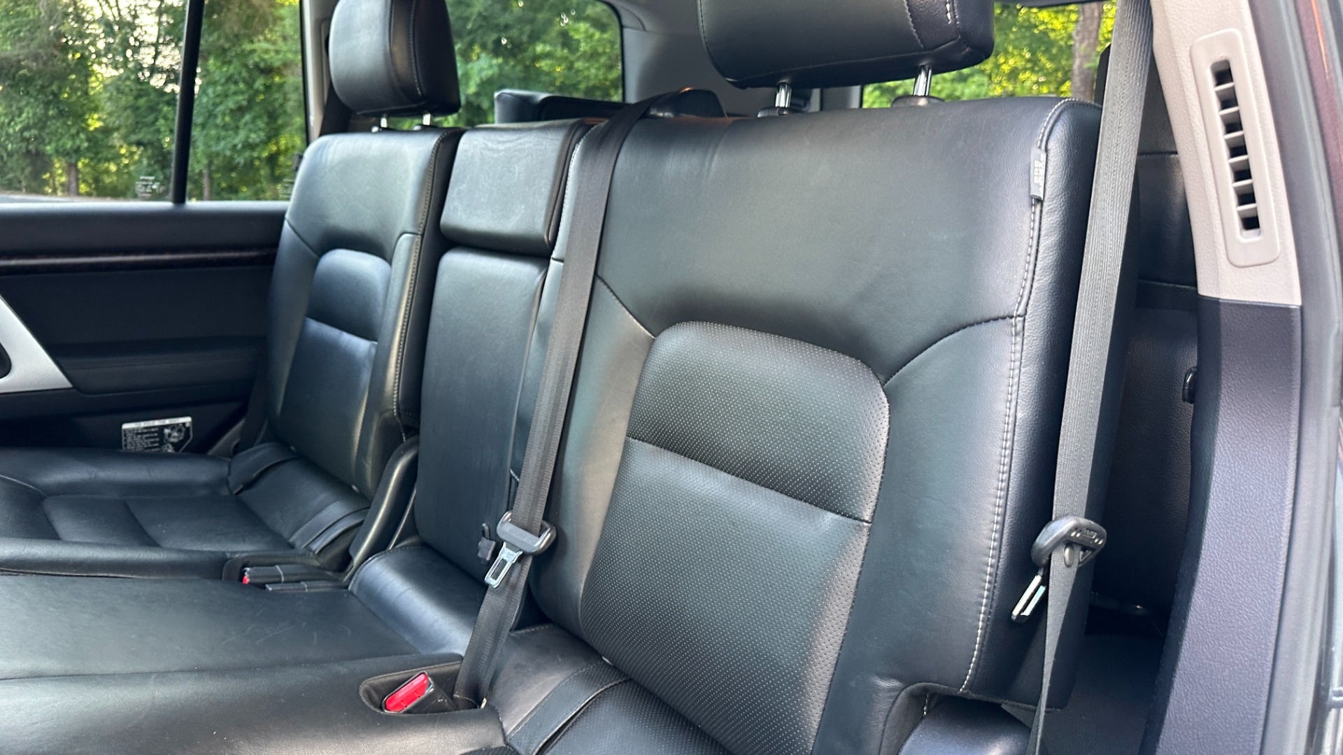 Used 2015 Toyota Land Cruiser 3RD ROW / LEATHER / HEATED SEATS / NAV / DVD / LOADED for sale Sold at Formula Imports in Charlotte NC 28227 30