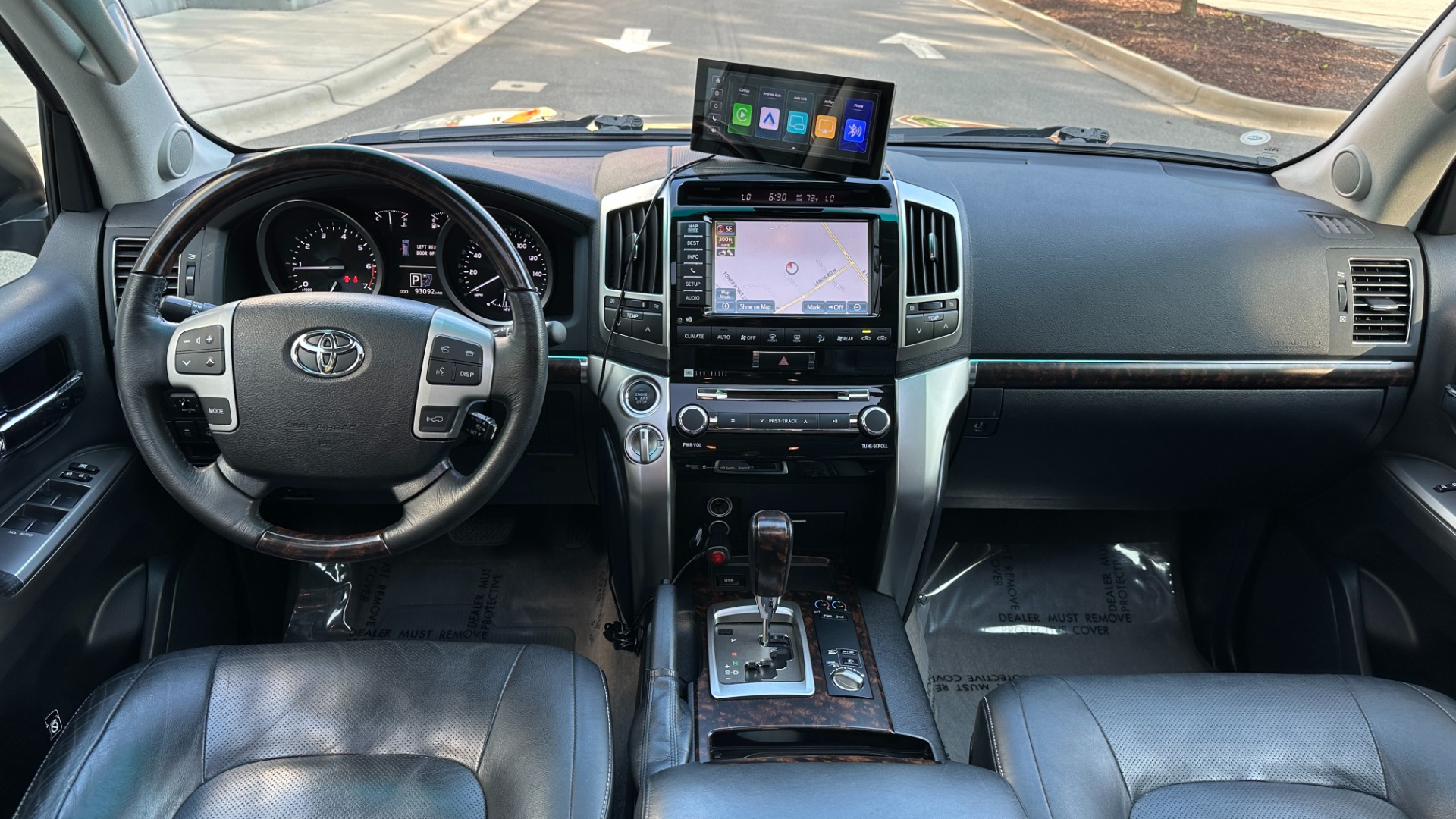 Used 2015 Toyota Land Cruiser 3RD ROW / LEATHER / HEATED SEATS / NAV / DVD / LOADED for sale $51,995 at Formula Imports in Charlotte NC 28227 33