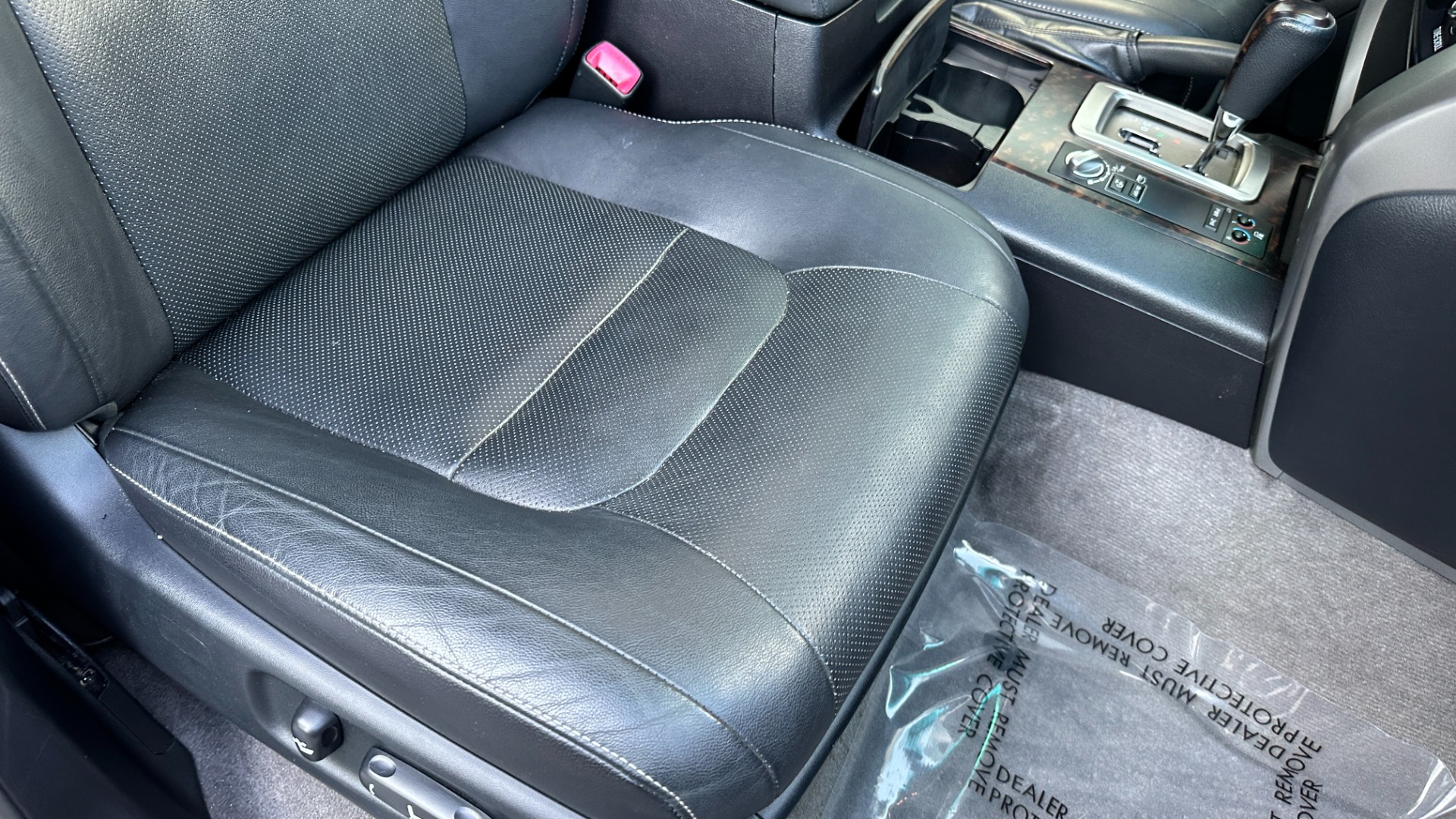 Used 2015 Toyota Land Cruiser 3RD ROW / LEATHER / HEATED SEATS / NAV / DVD / LOADED for sale $51,995 at Formula Imports in Charlotte NC 28227 42