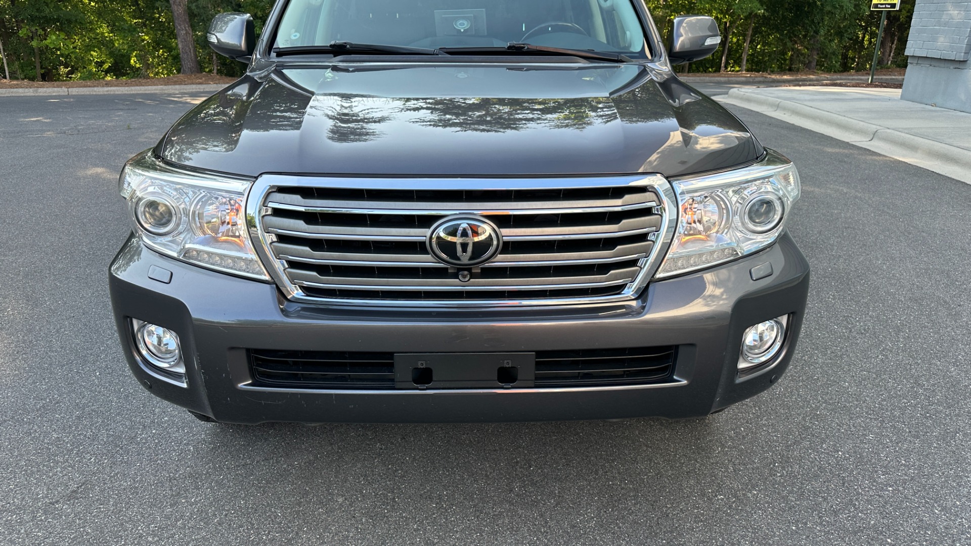 Used 2015 Toyota Land Cruiser 3RD ROW / LEATHER / HEATED SEATS / NAV / DVD / LOADED for sale $51,995 at Formula Imports in Charlotte NC 28227 8