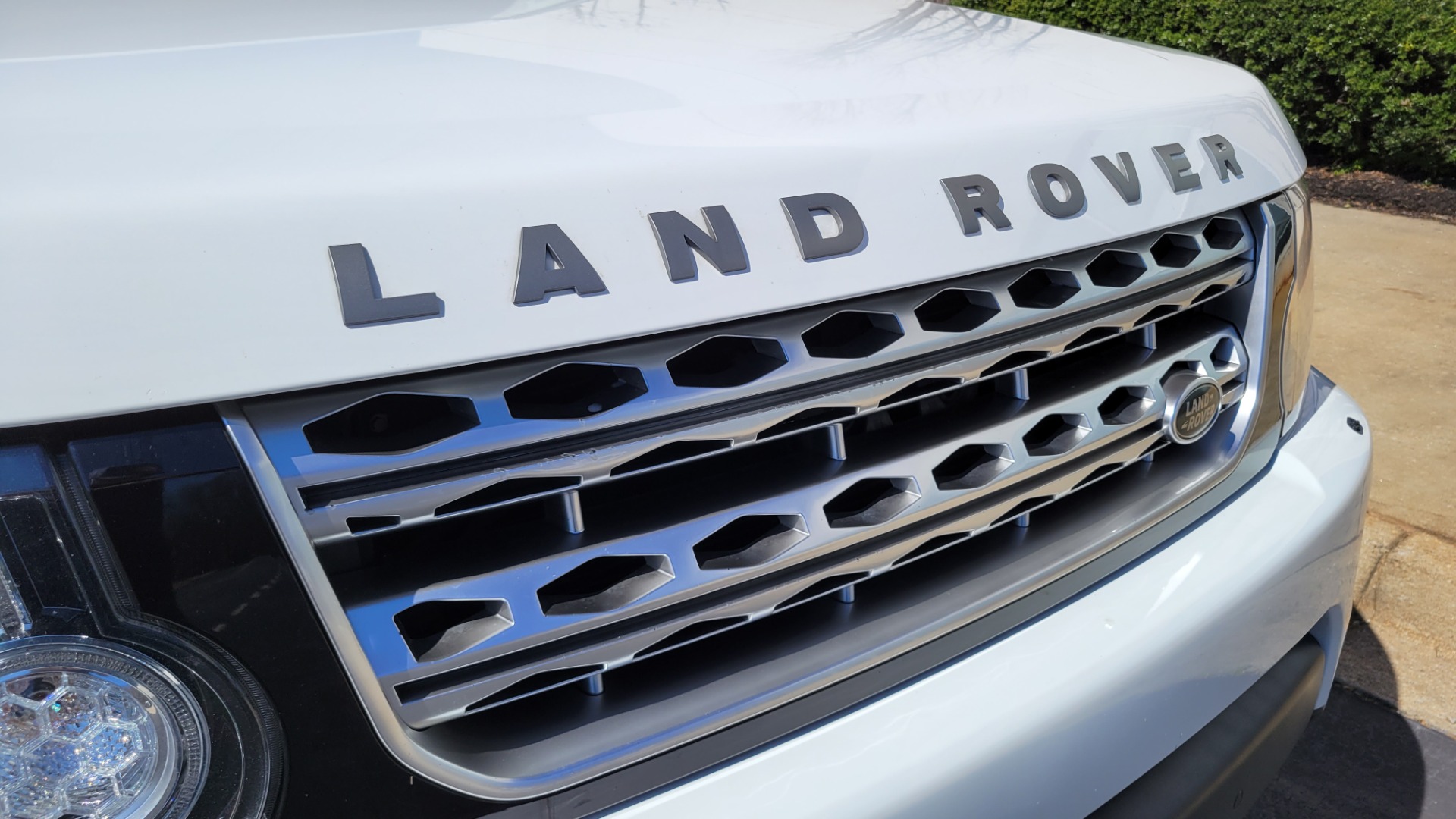 Used 2014 Land Rover LR4 HSE LUX / NAV / SUNROOF / 3-ROW / MERIDIAN / VISION ASST for sale Sold at Formula Imports in Charlotte NC 28227 16